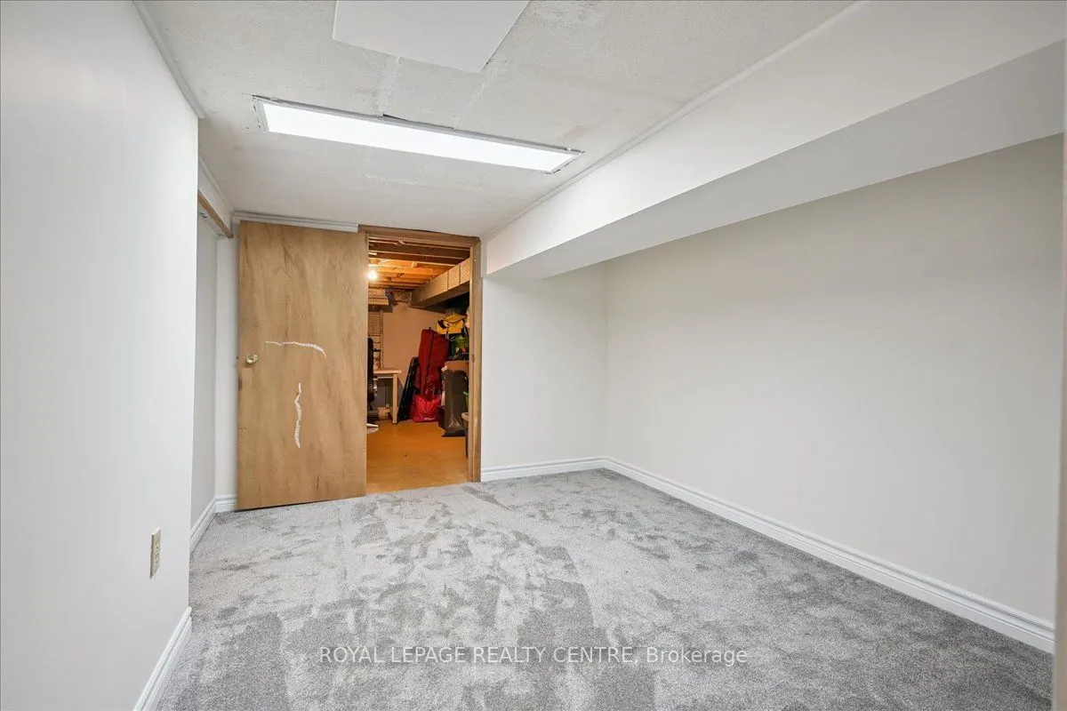 3286 Masthead Crescent