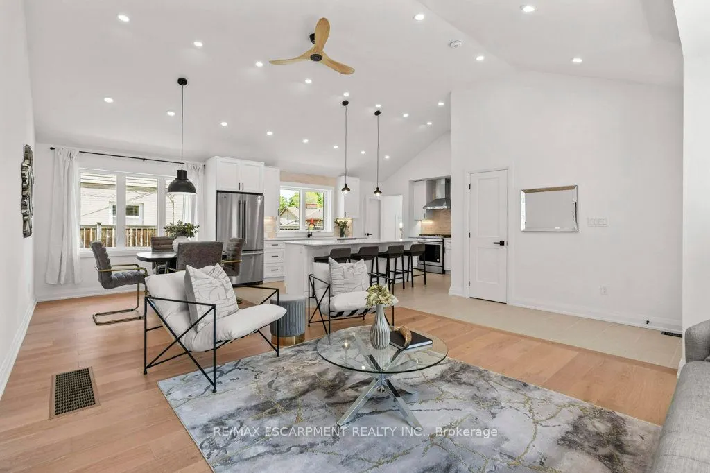 877 Condor Drive
