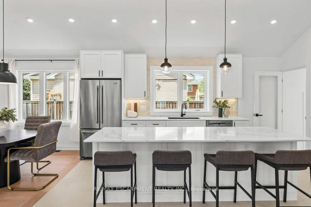 877 Condor Drive