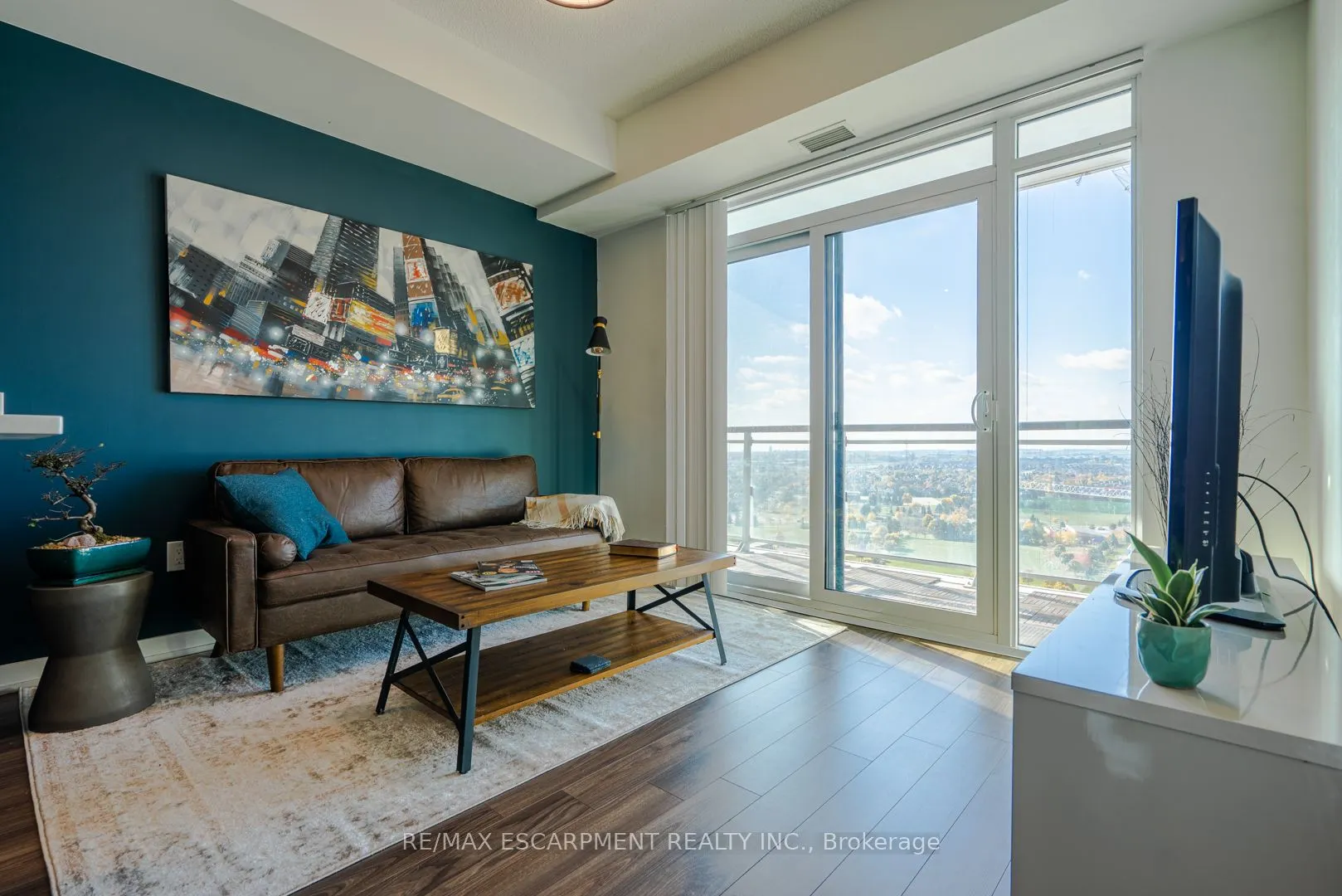 2560 Eglinton Avenue W, #1809