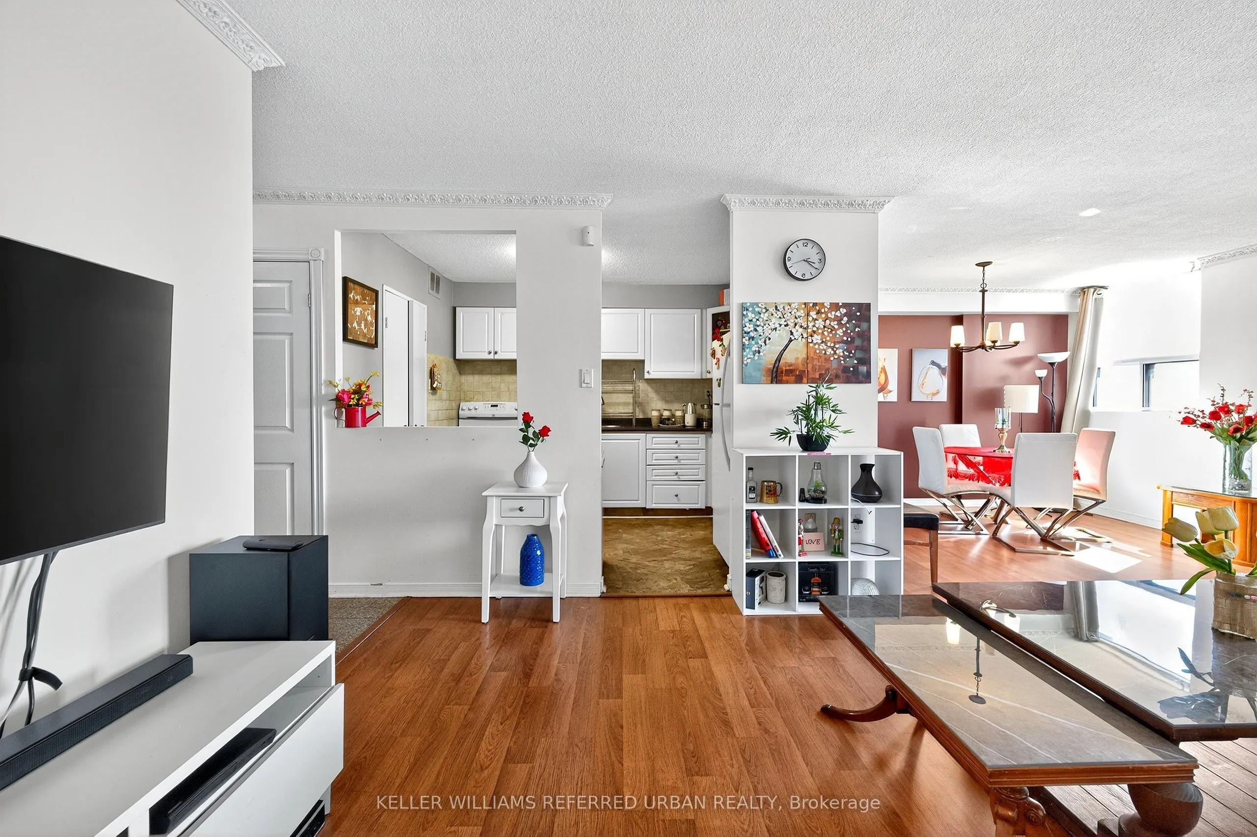 1881 Jane Street, #401