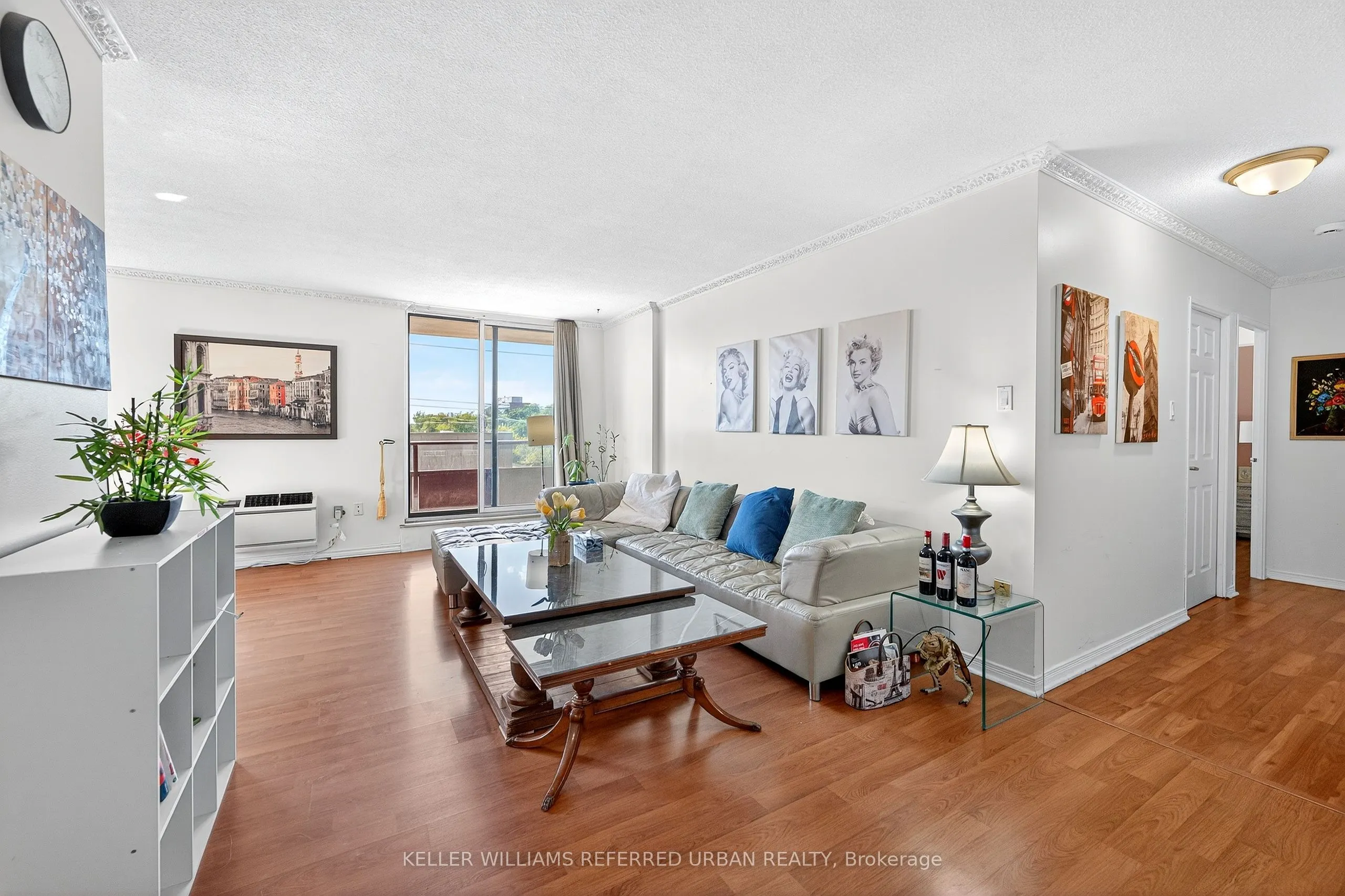 1881 Jane Street, #401