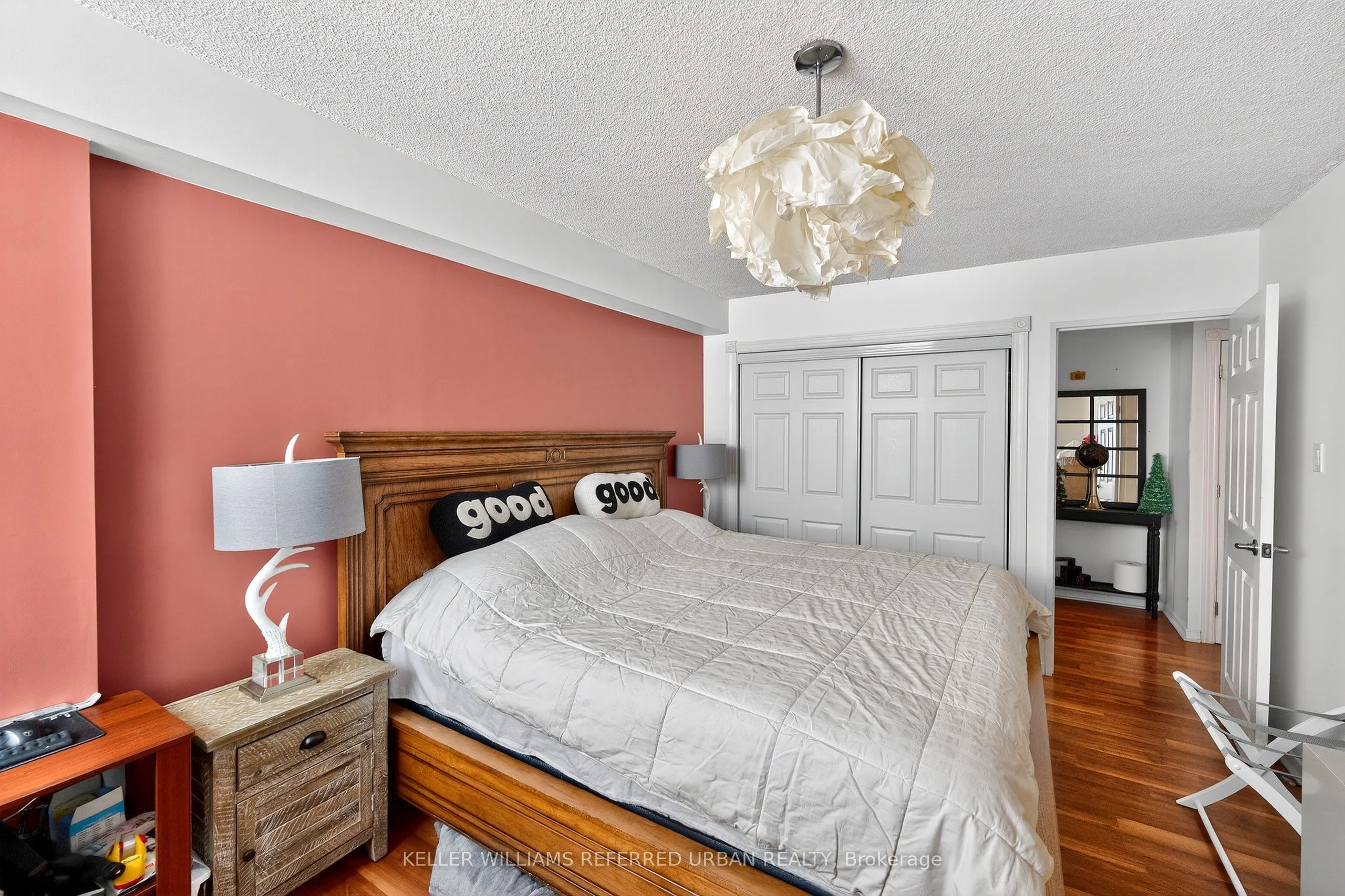 1881 Jane Street, #401