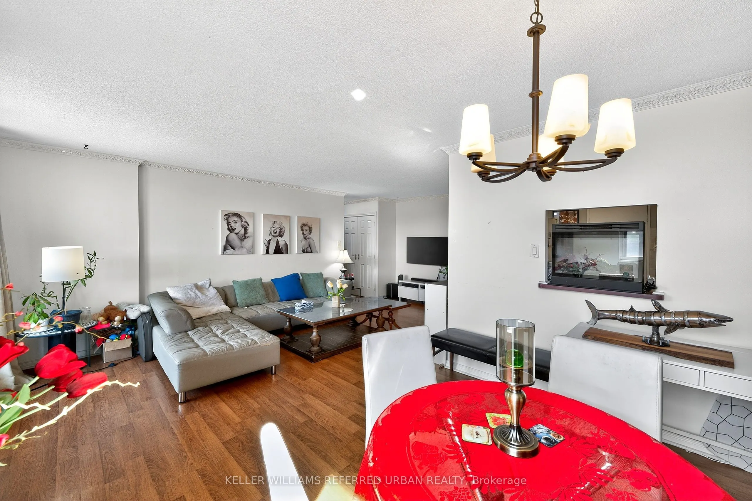 1881 Jane Street, #401