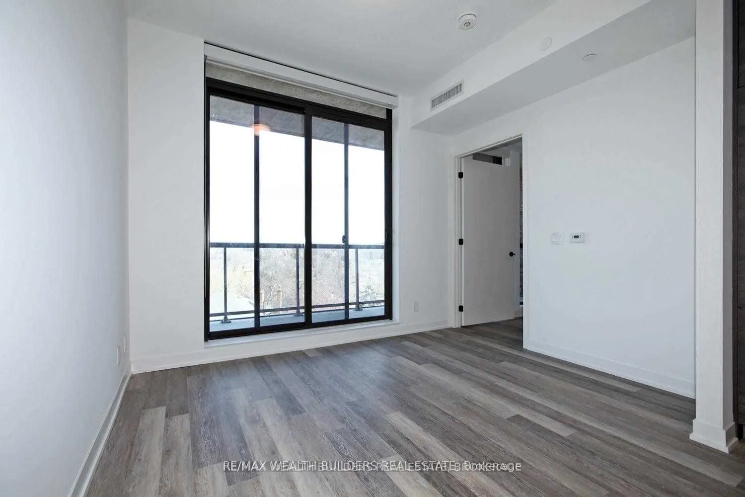 2118 Bloor Street W, #511