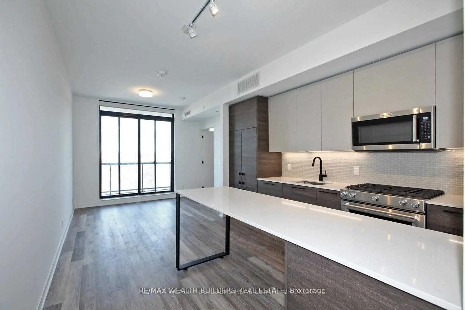 2118 Bloor Street W, #511