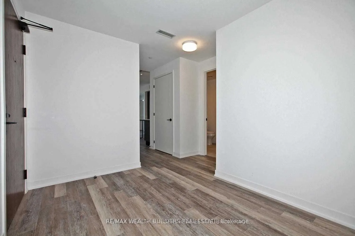 2118 Bloor Street W, #511