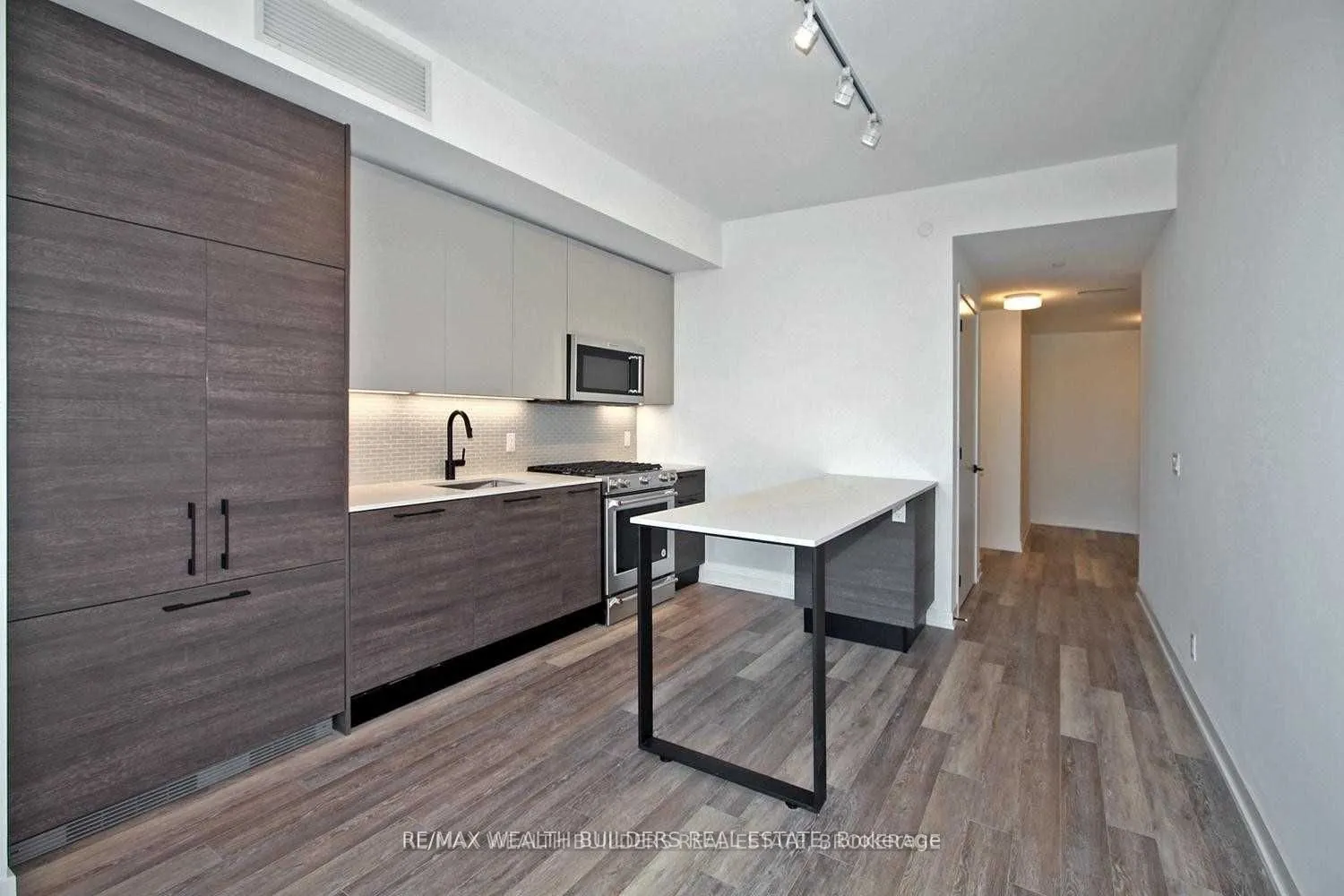 2118 Bloor Street W, #511