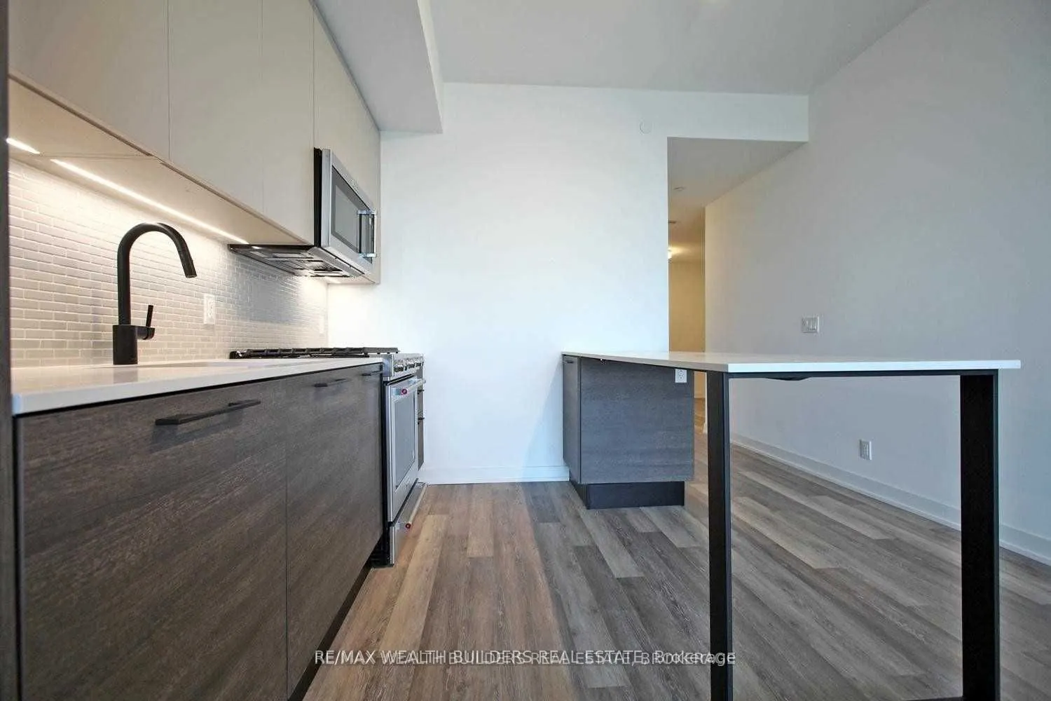 2118 Bloor Street W, #511