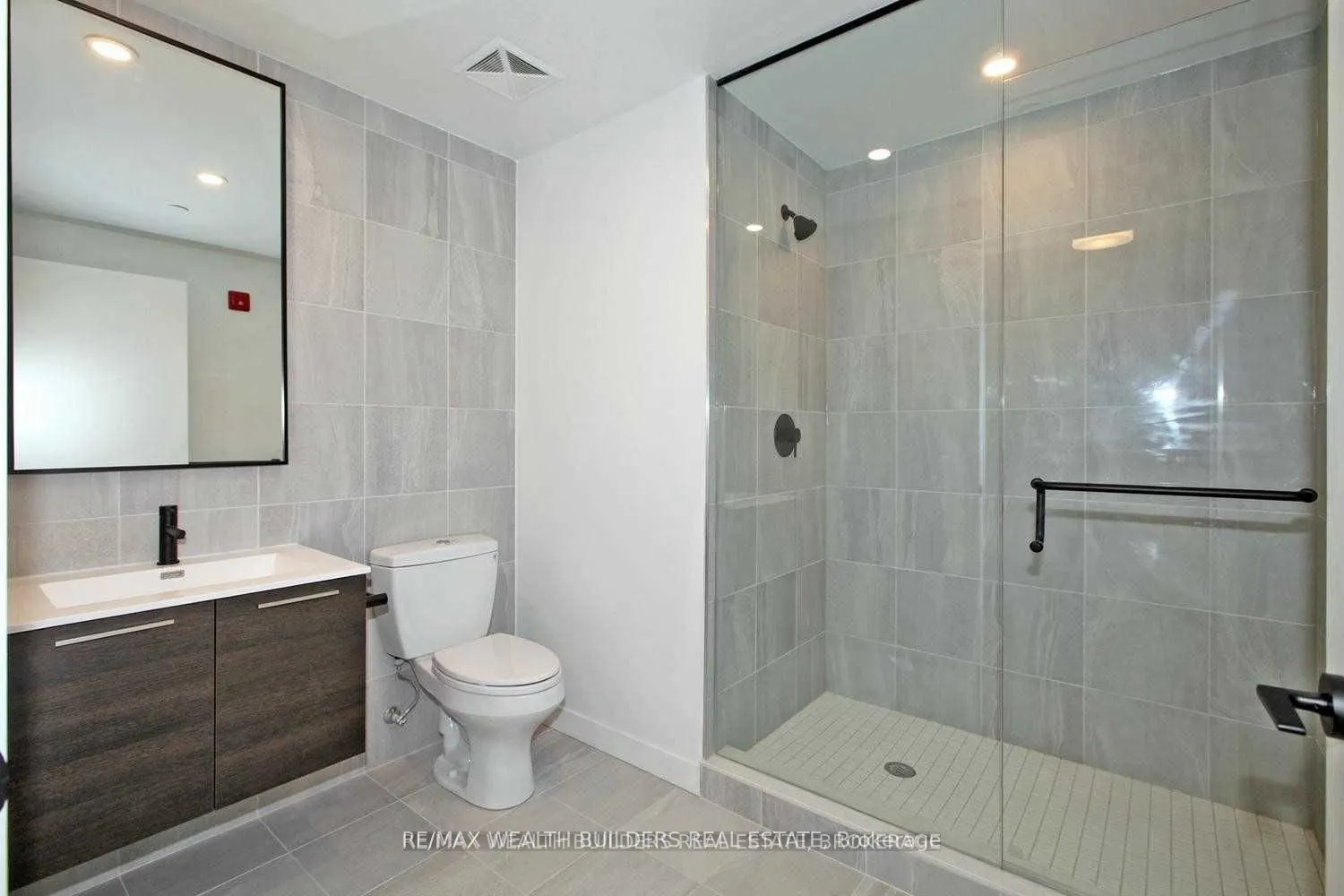 2118 Bloor Street W, #511