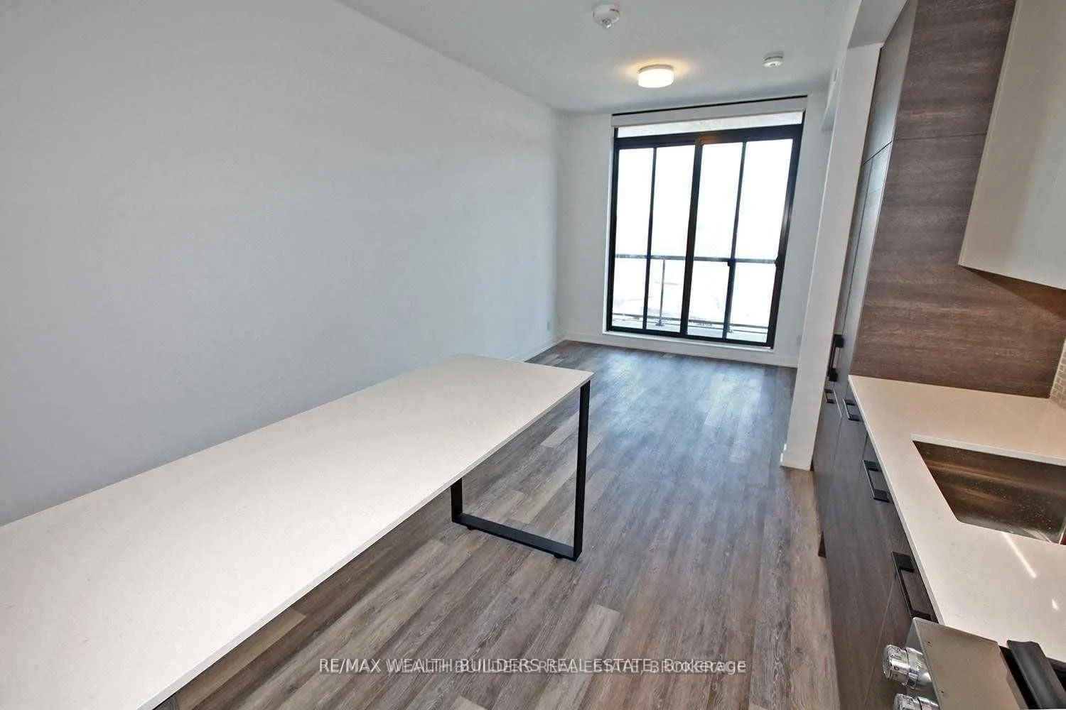 2118 Bloor Street W, #511