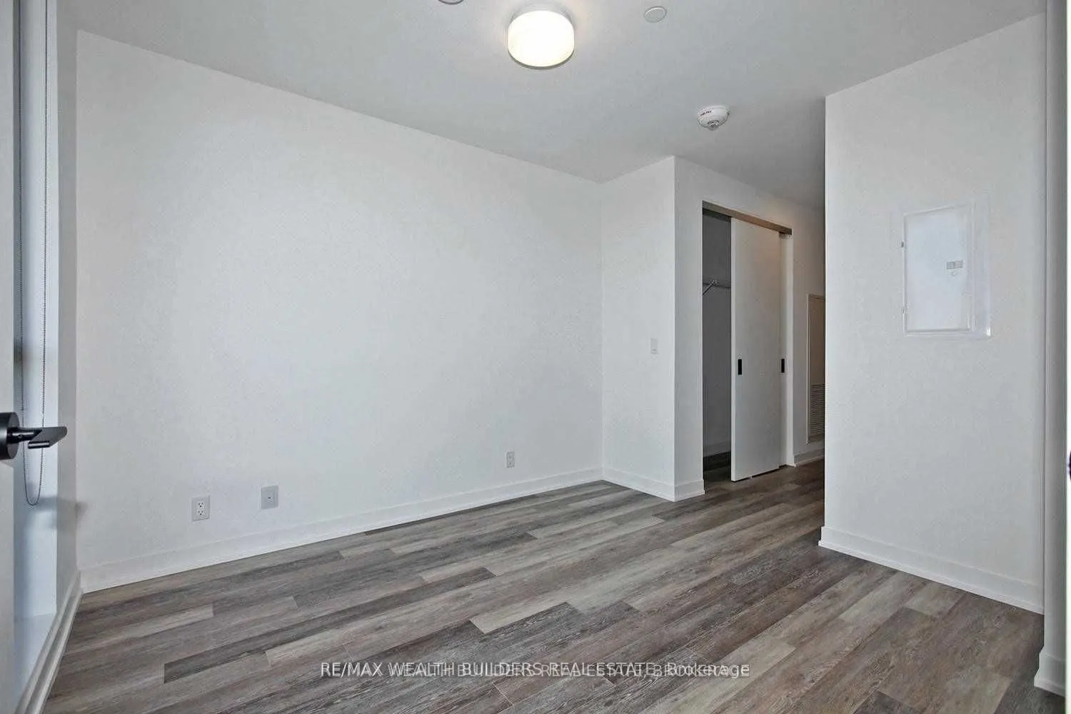 2118 Bloor Street W, #511