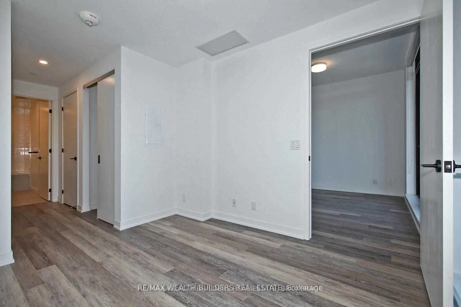 2118 Bloor Street W, #511