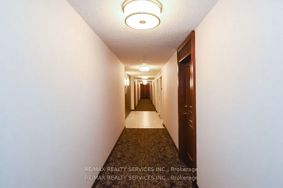 2545 Erin Centre Boulevard, #1610