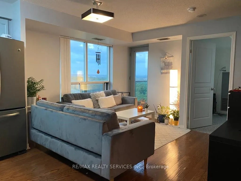 2545 Erin Centre Boulevard, #1610