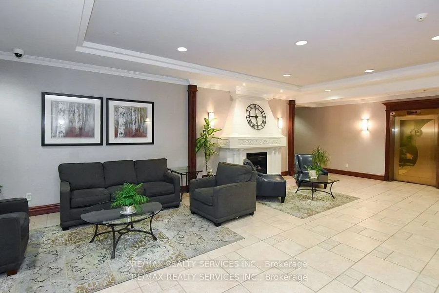 2545 Erin Centre Boulevard, #1610
