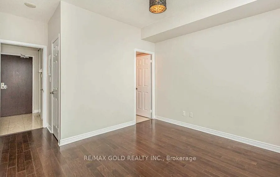 208 Enfield Place, #3008