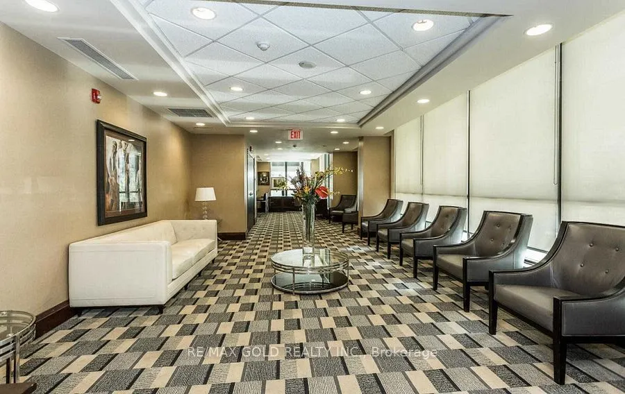 208 Enfield Place, #3008