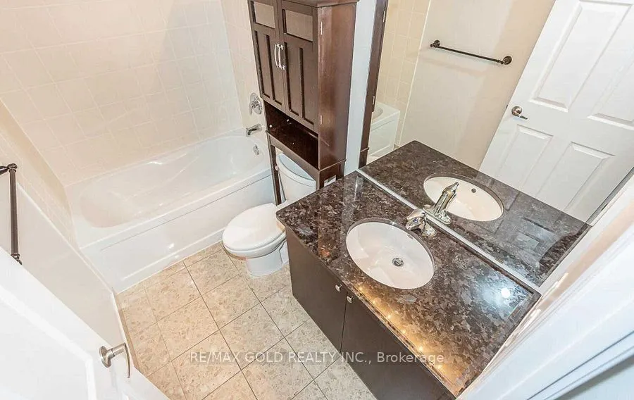 208 Enfield Place, #3008
