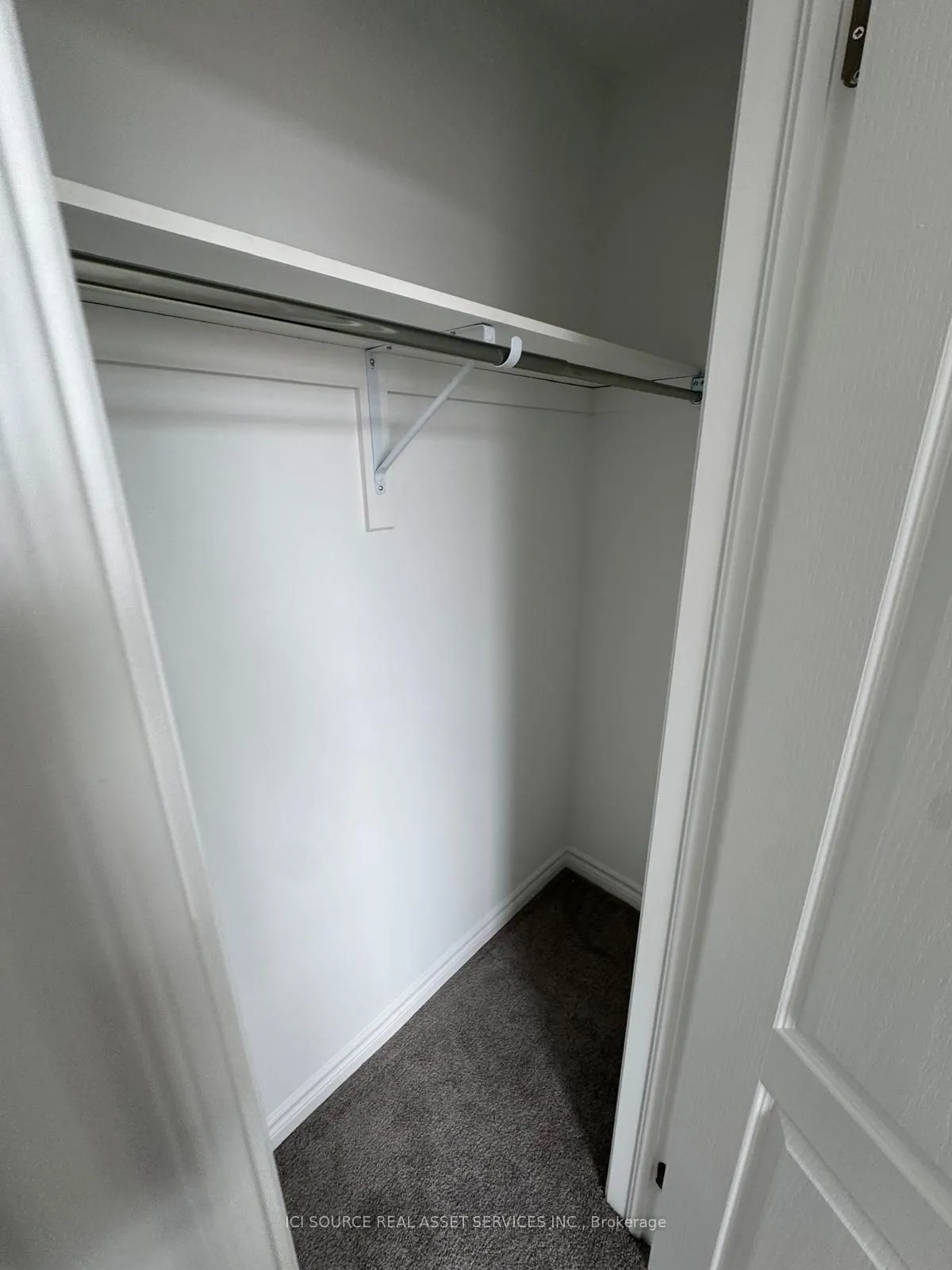 439 Dougall Avenue, #203