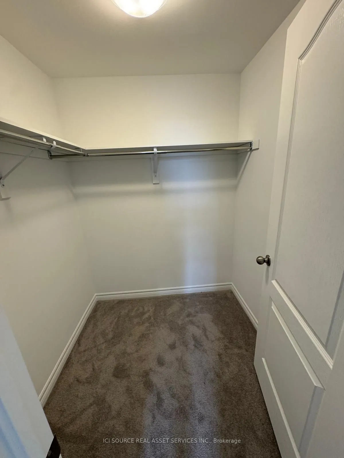 439 Dougall Avenue, #203