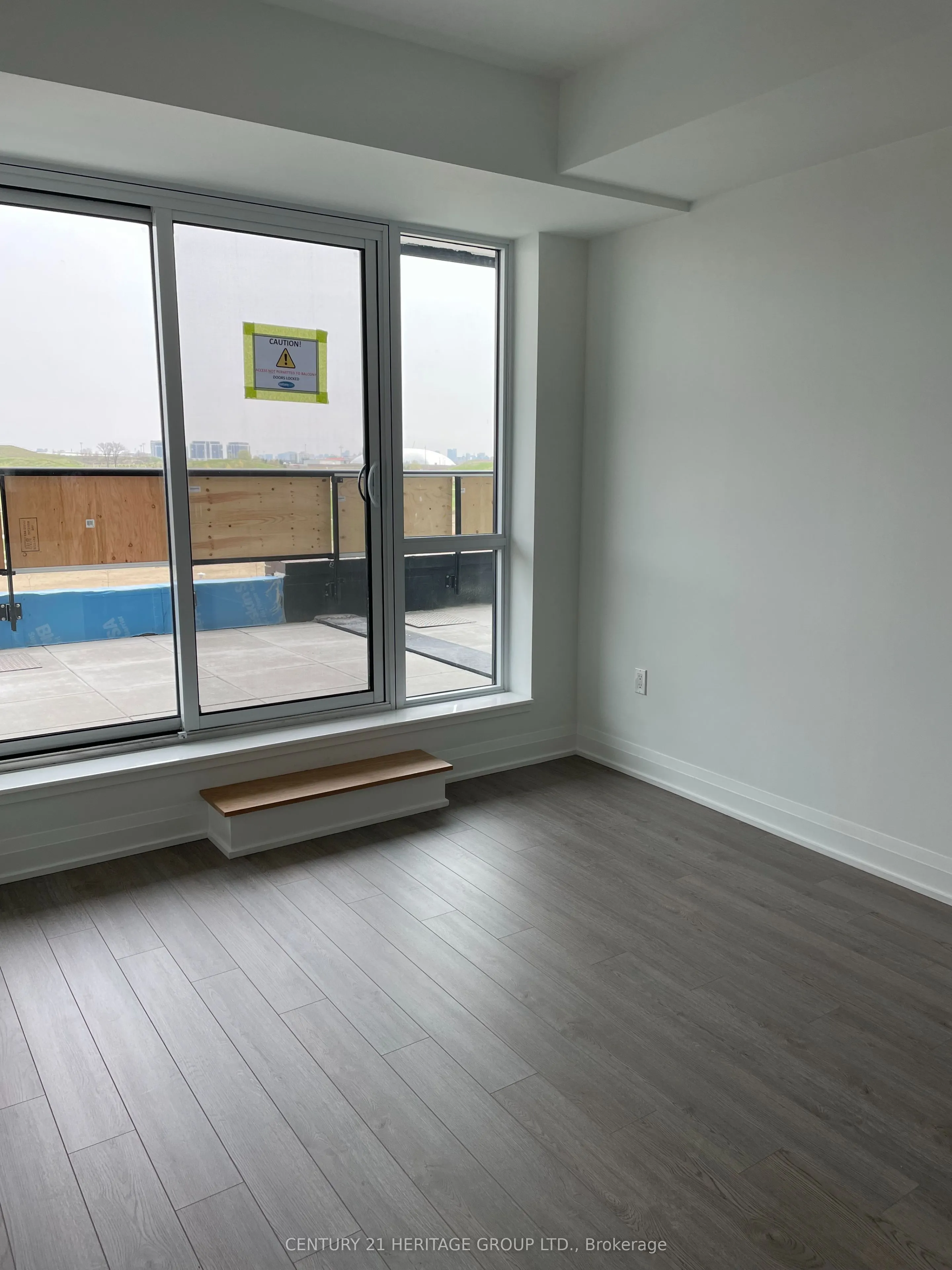 60 George Butchart Drive, #404