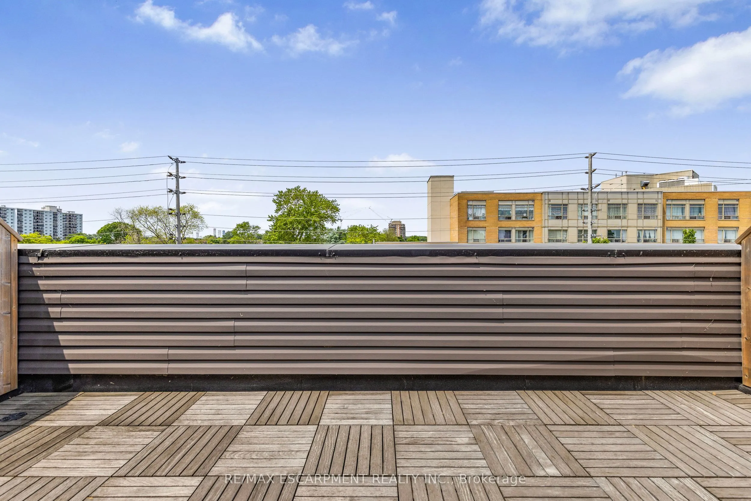 760 Lakeshore Road E, #206