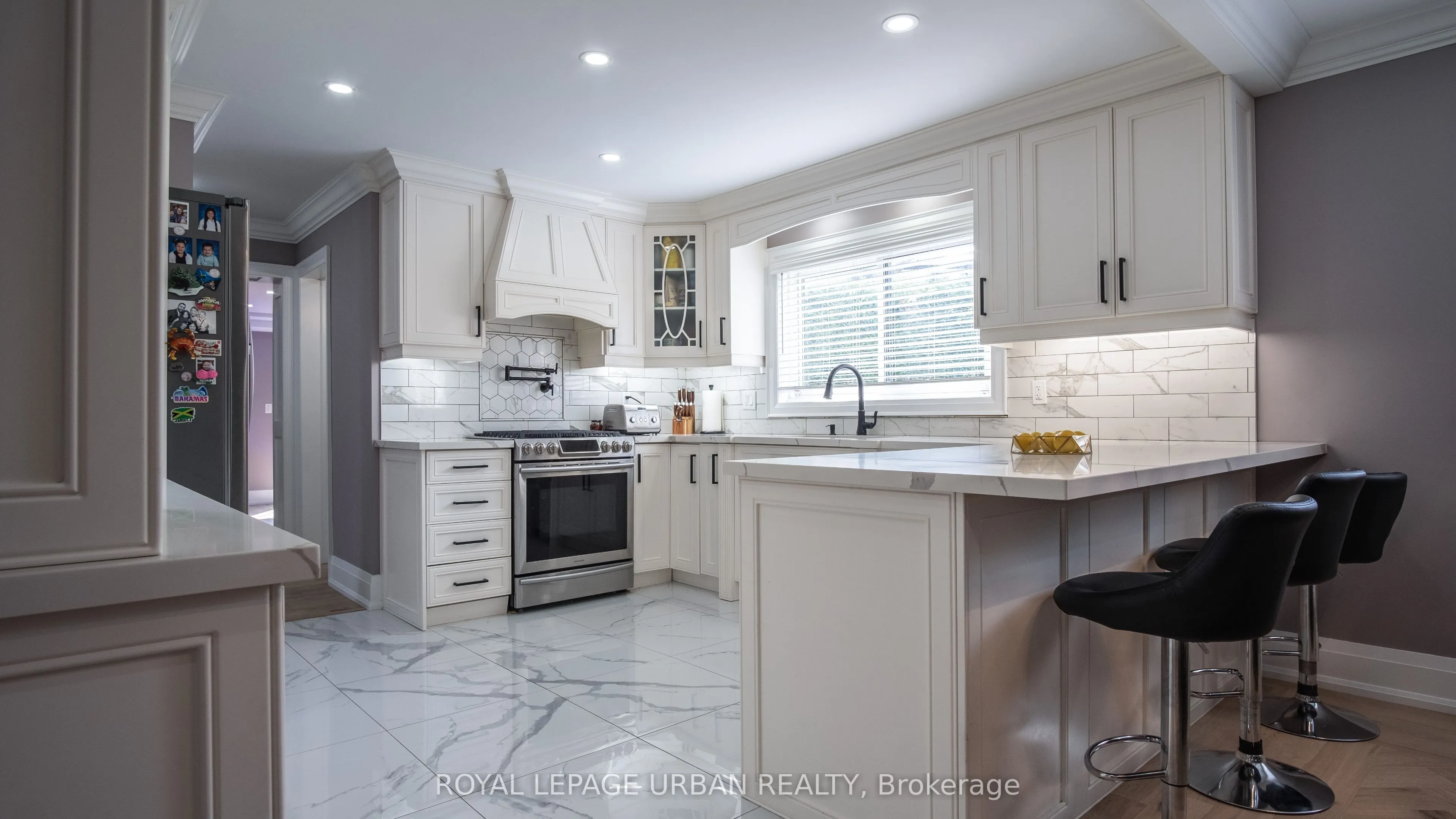 4 Deerfield Crescent
