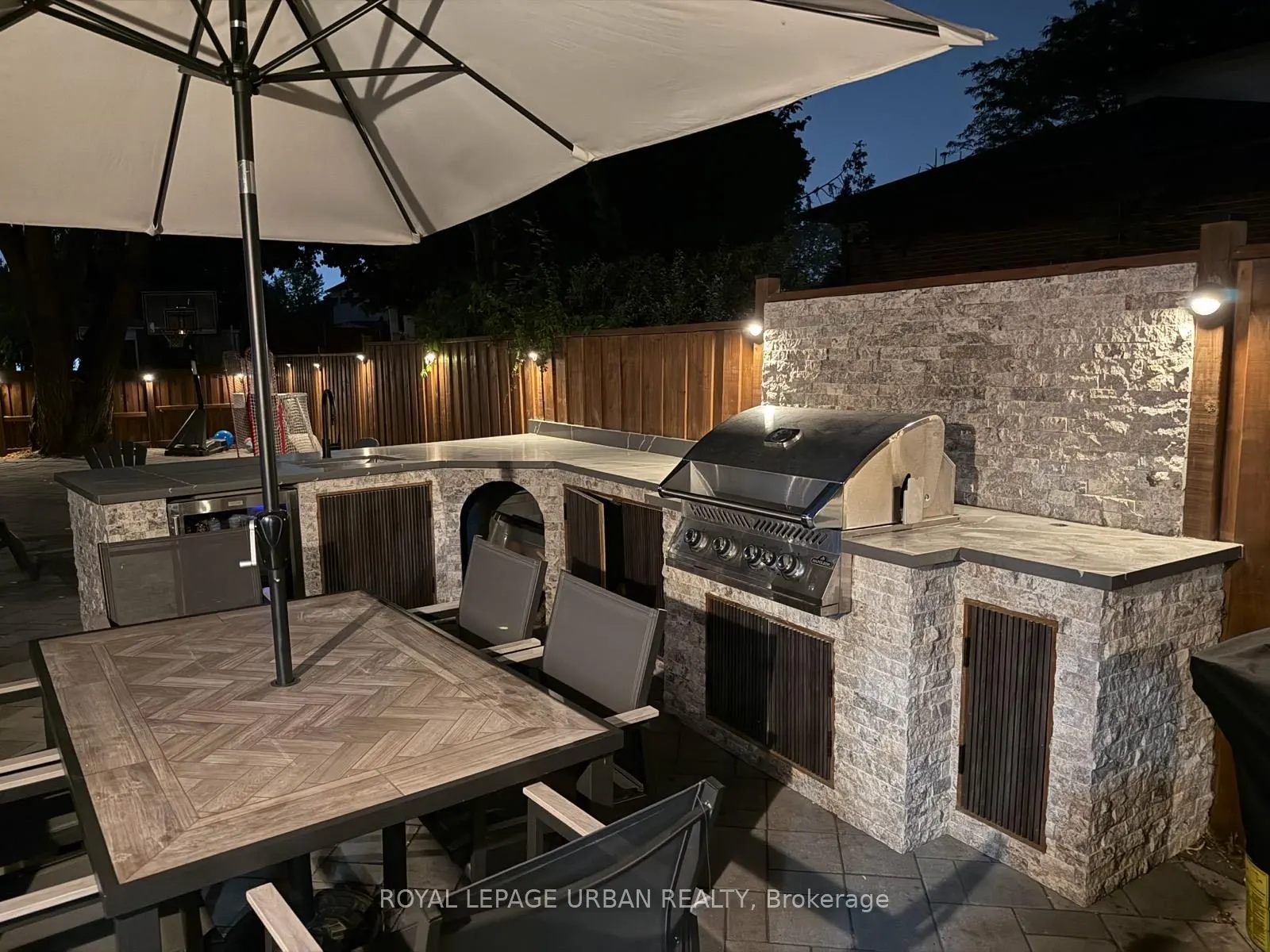 4 Deerfield Crescent