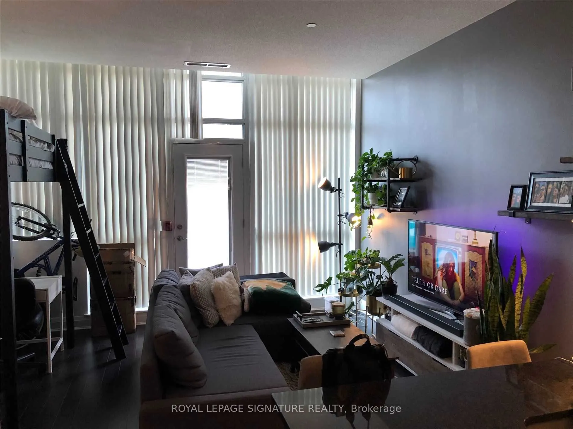 1185 The Queensway Avenue, #104