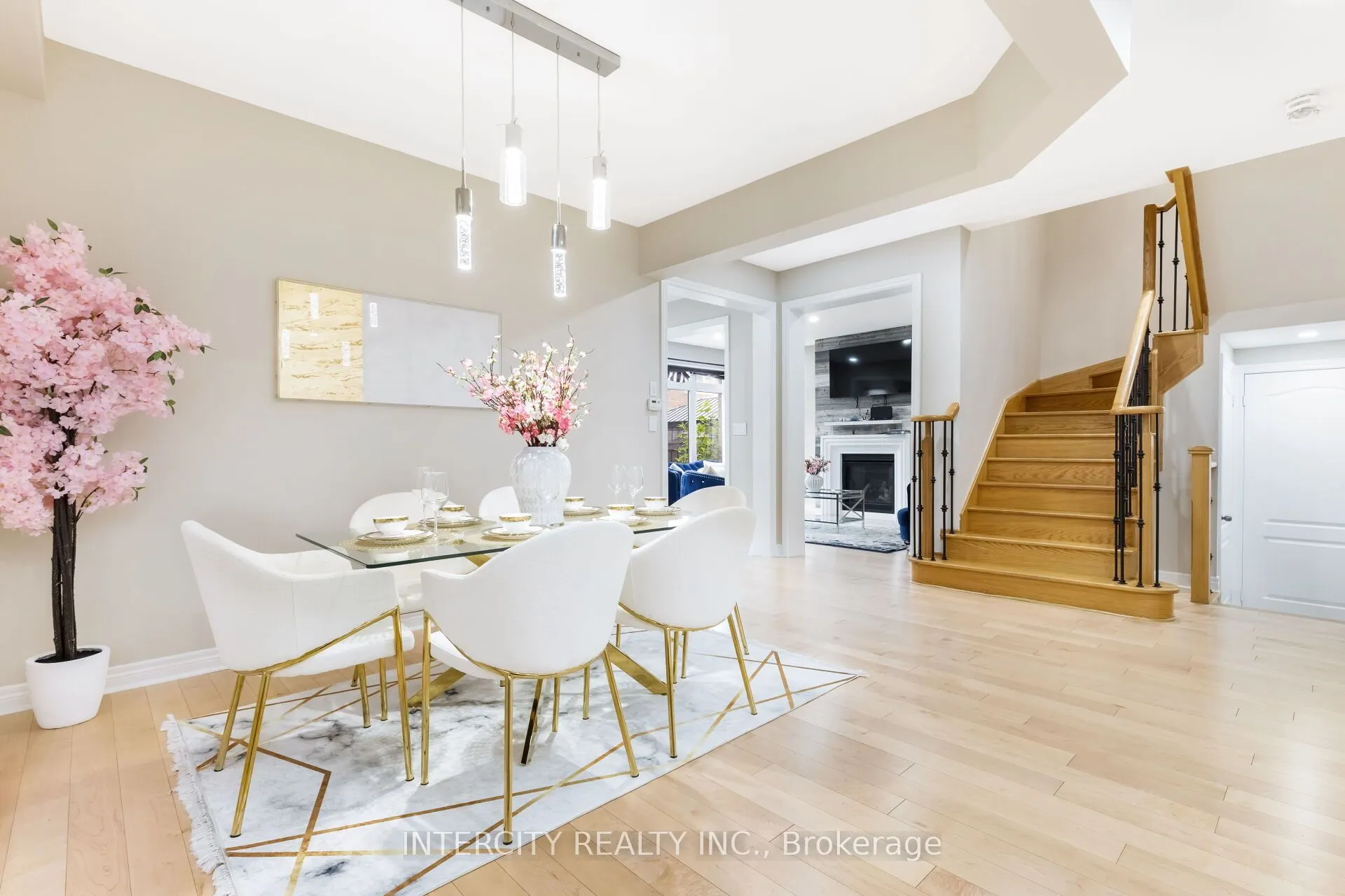 20 Russell Creek Drive