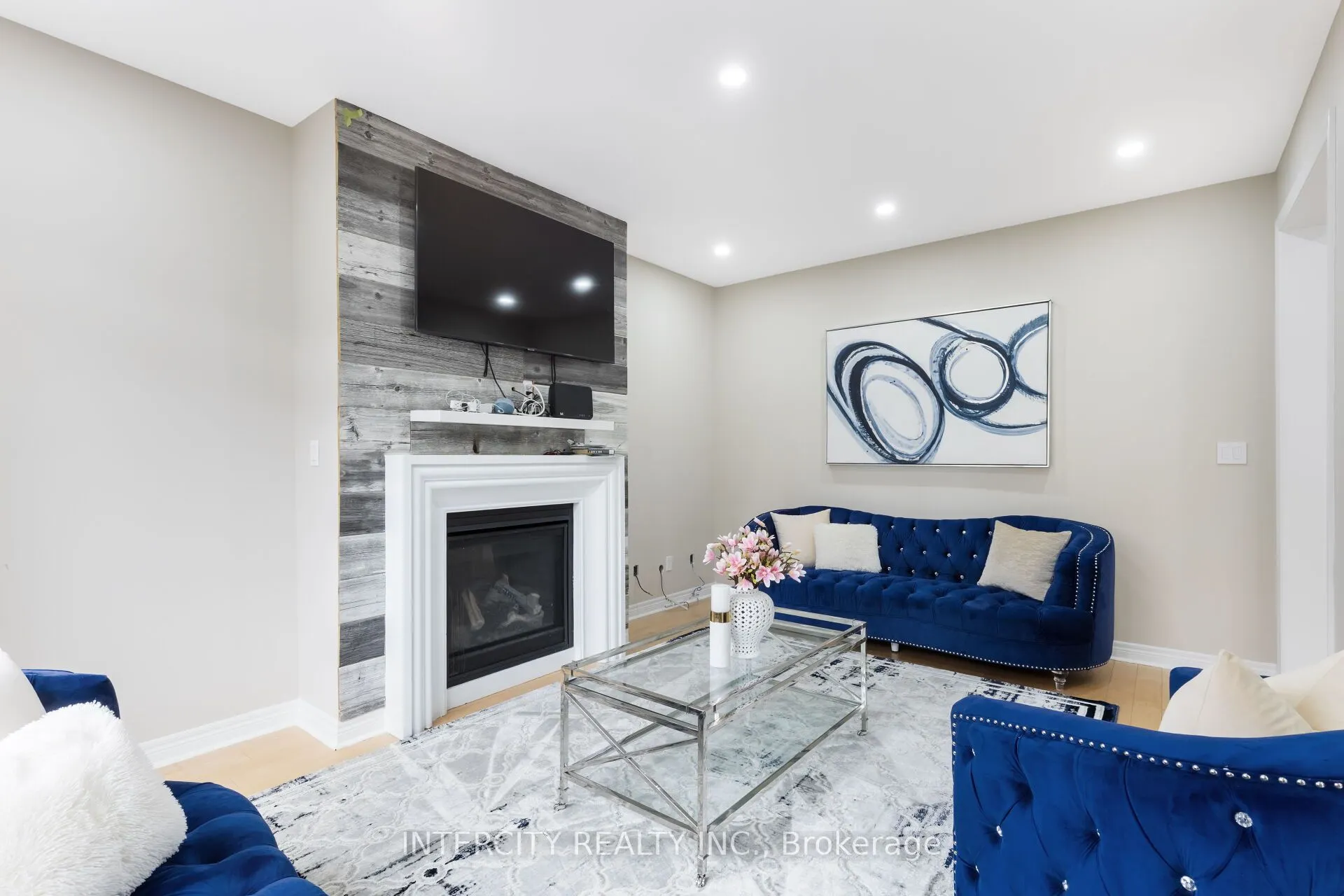 20 Russell Creek Drive