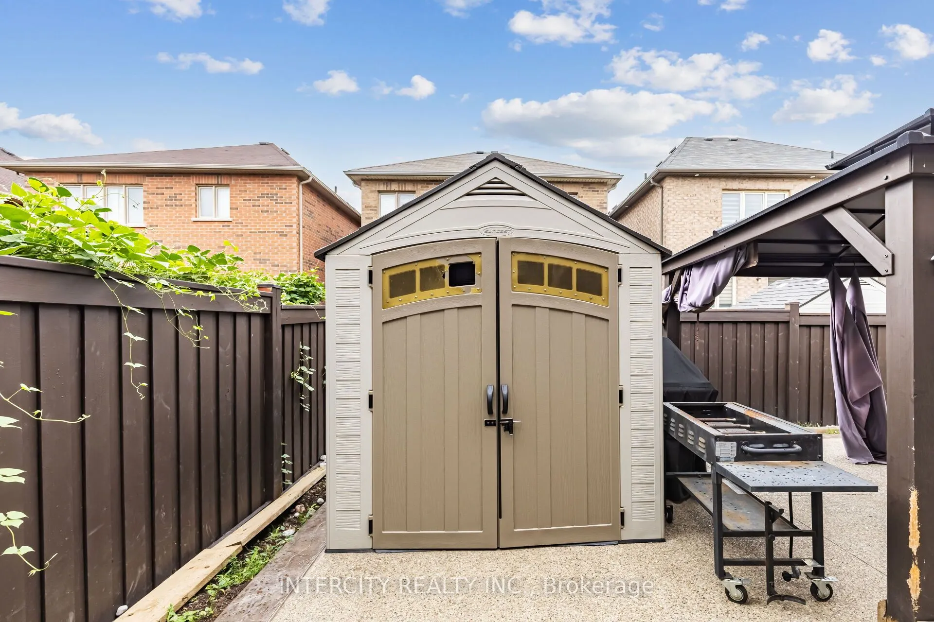20 Russell Creek Drive