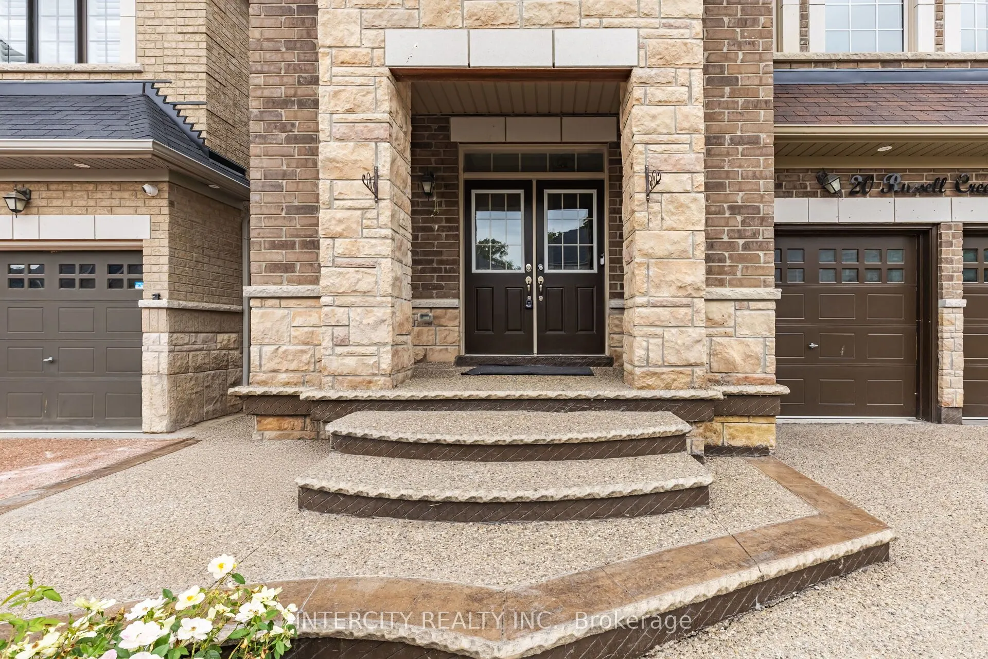 20 Russell Creek Drive
