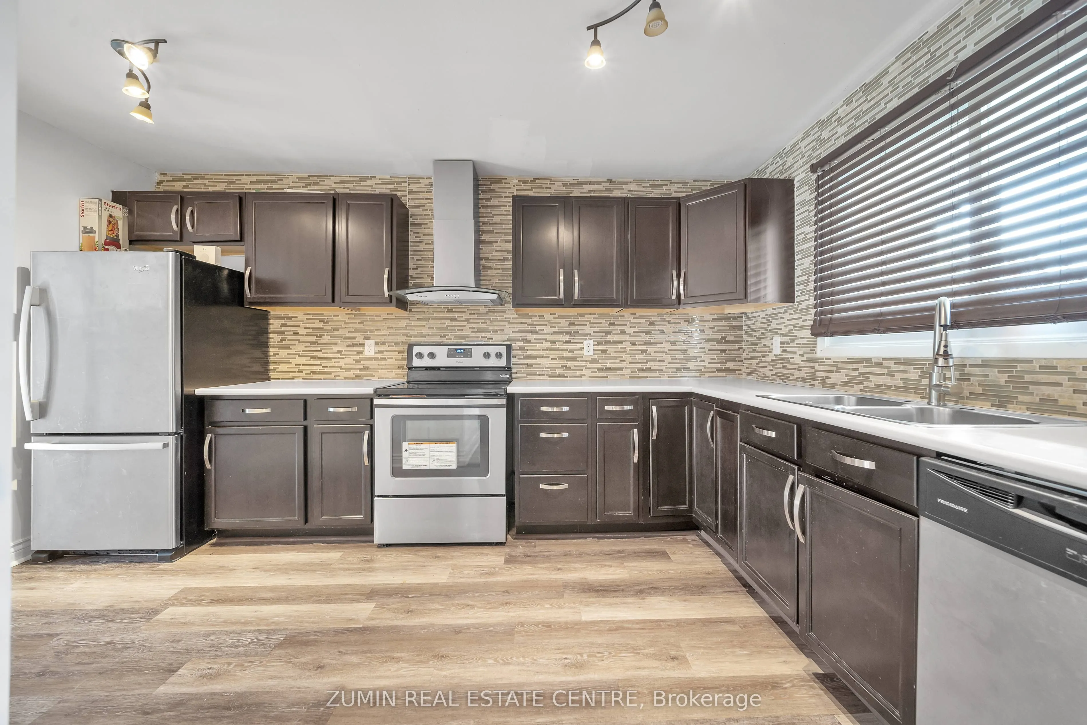 121 Carberry Crescent