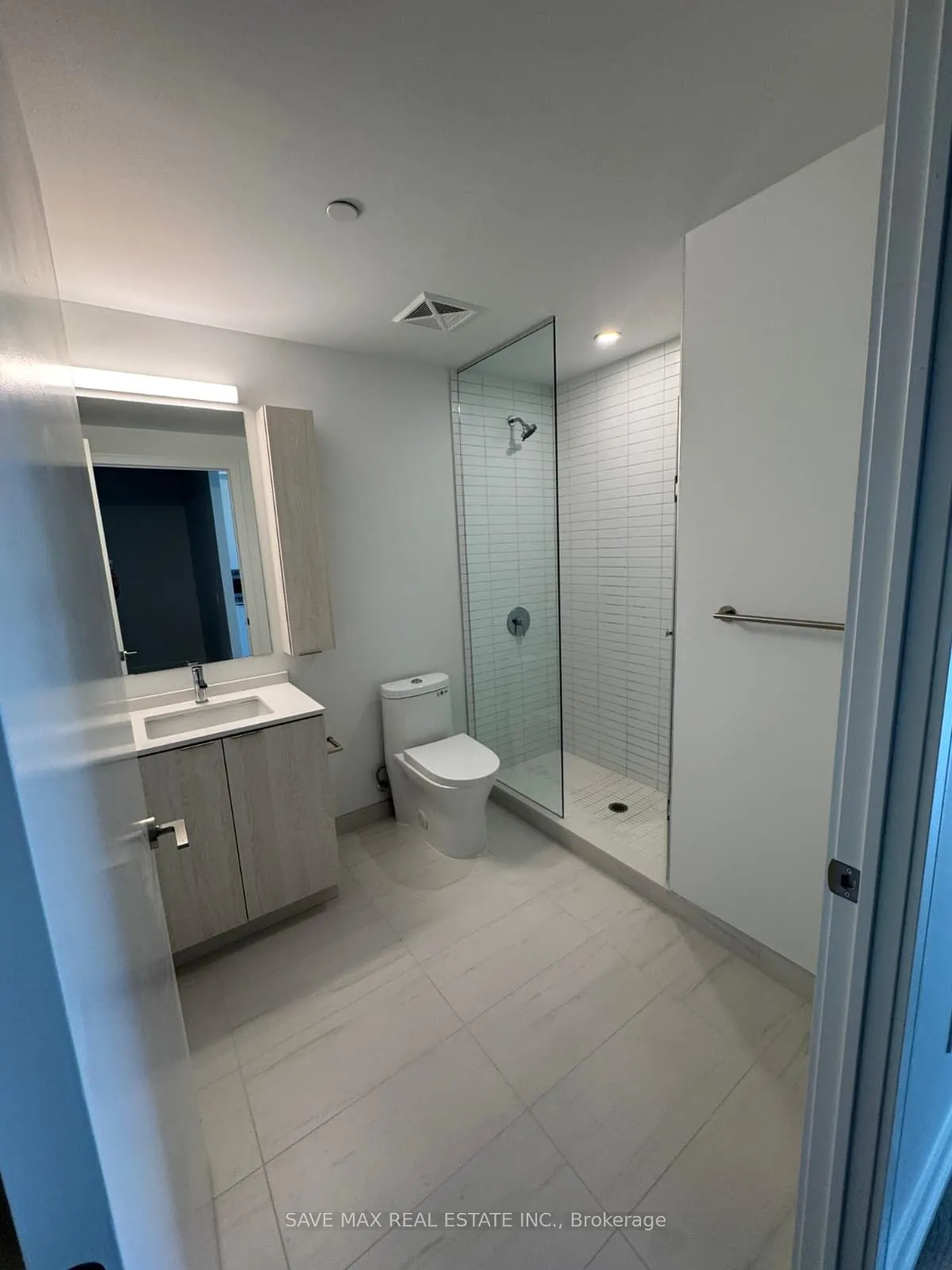 89 Dundas St Street W, #729