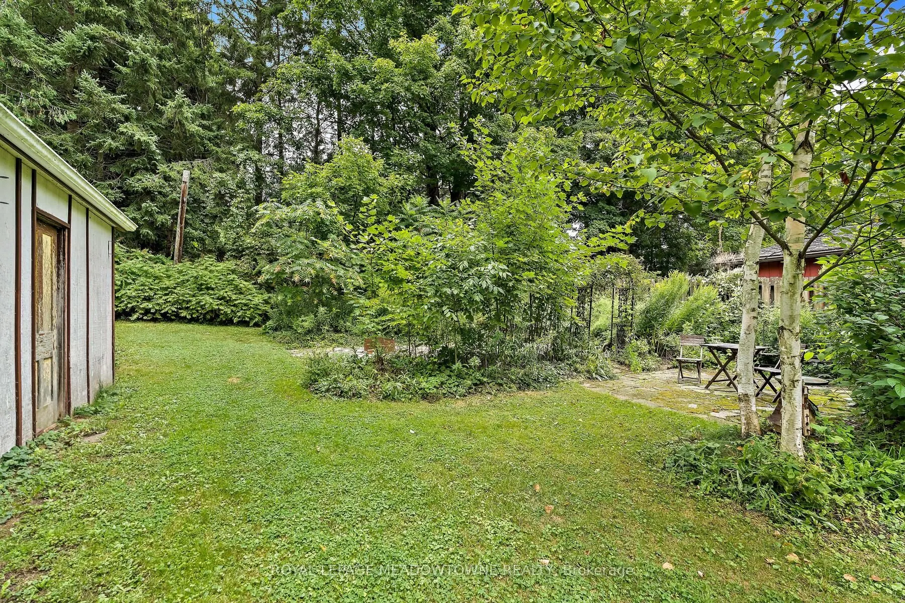 11369 22 Side Road