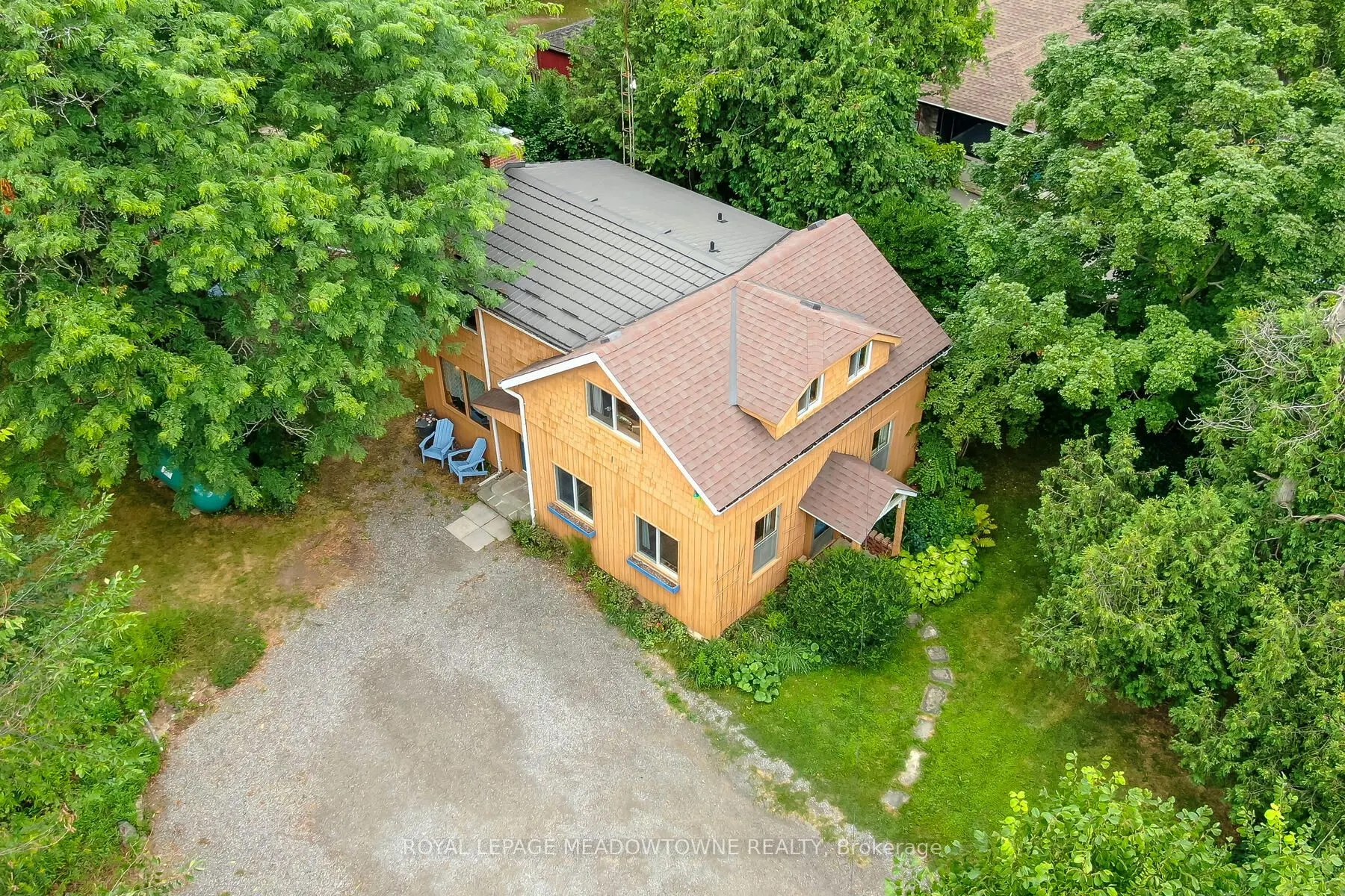 11369 22 Side Road