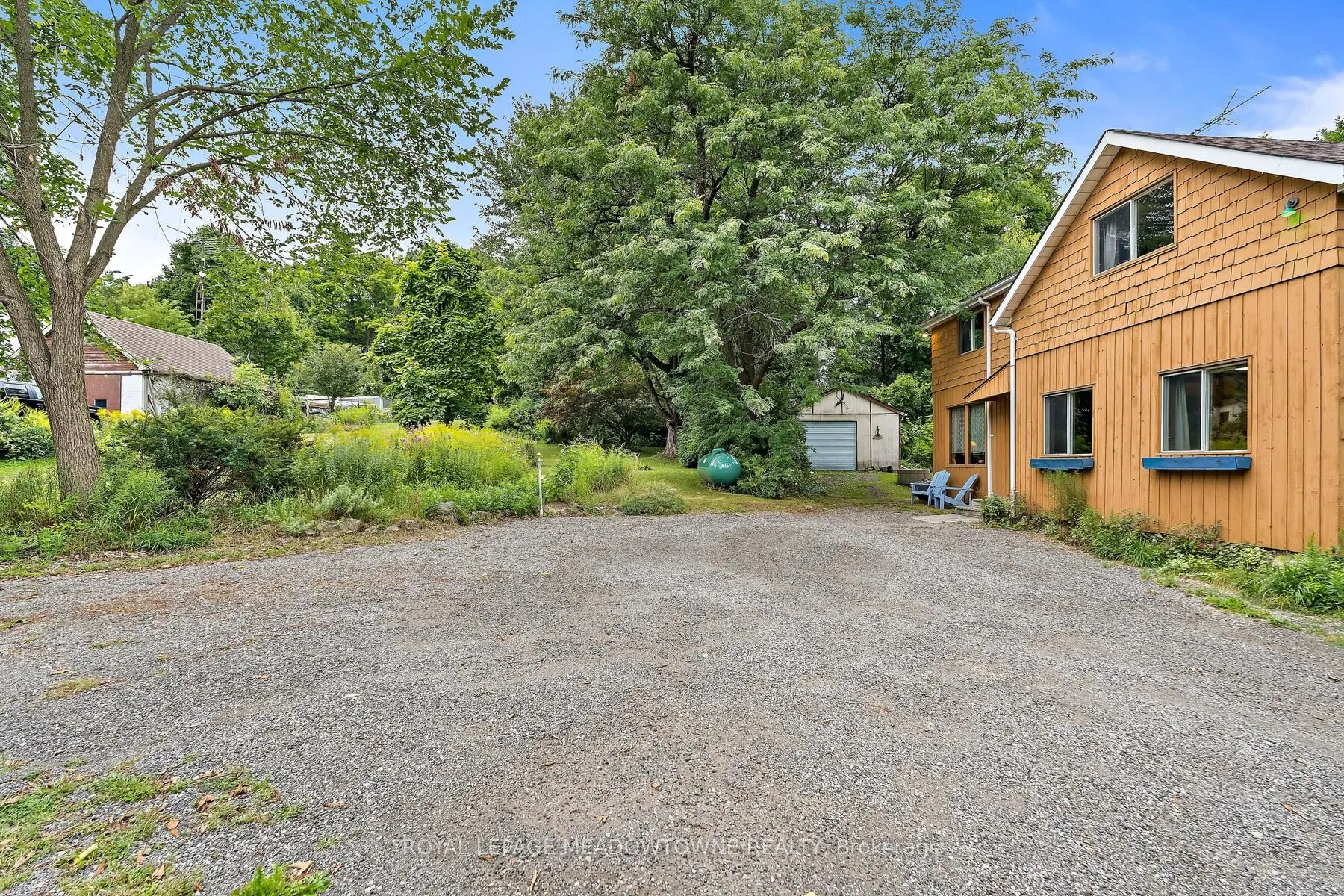 11369 22 Side Road