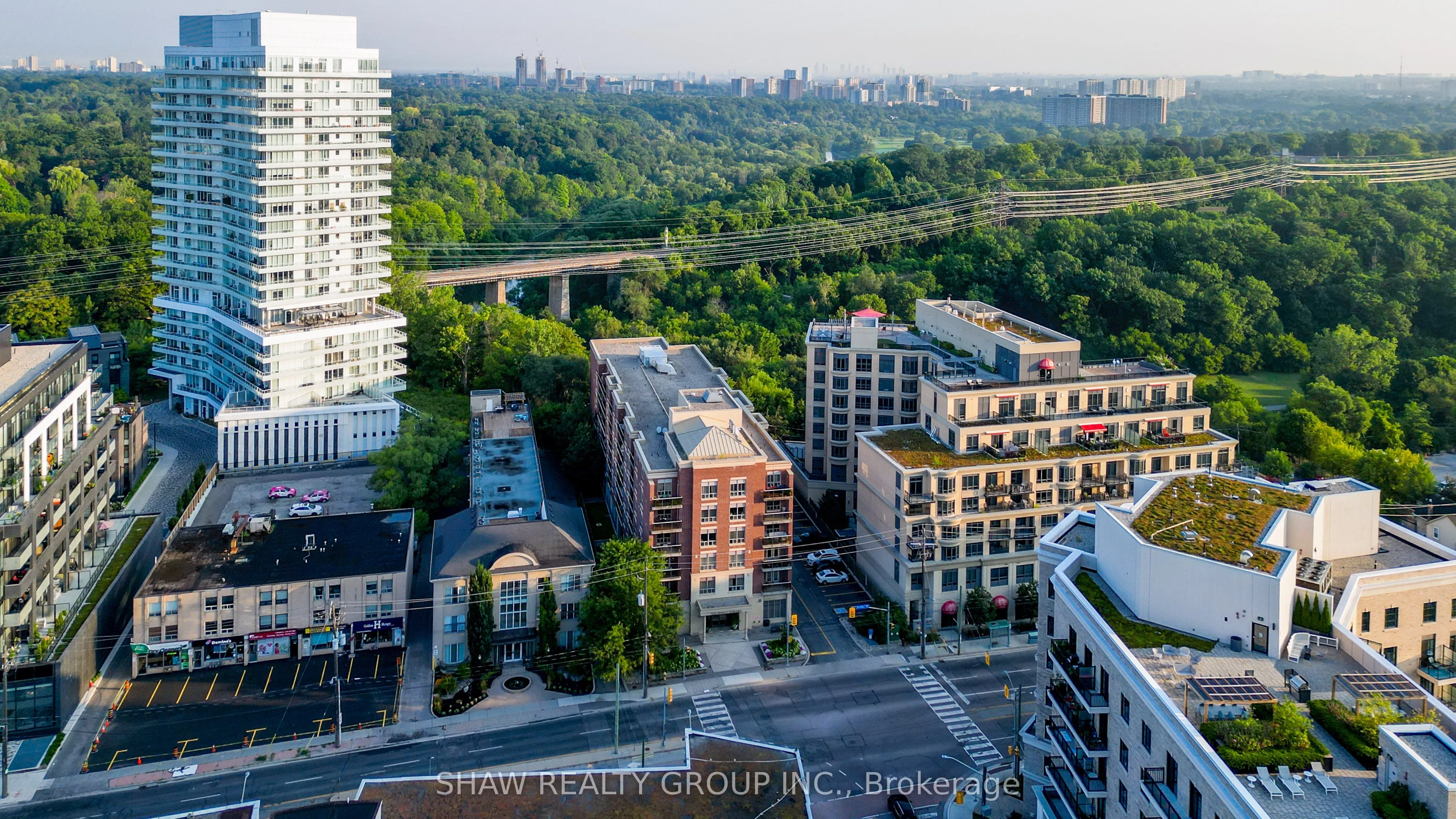 4196 Dundas Street W, #309