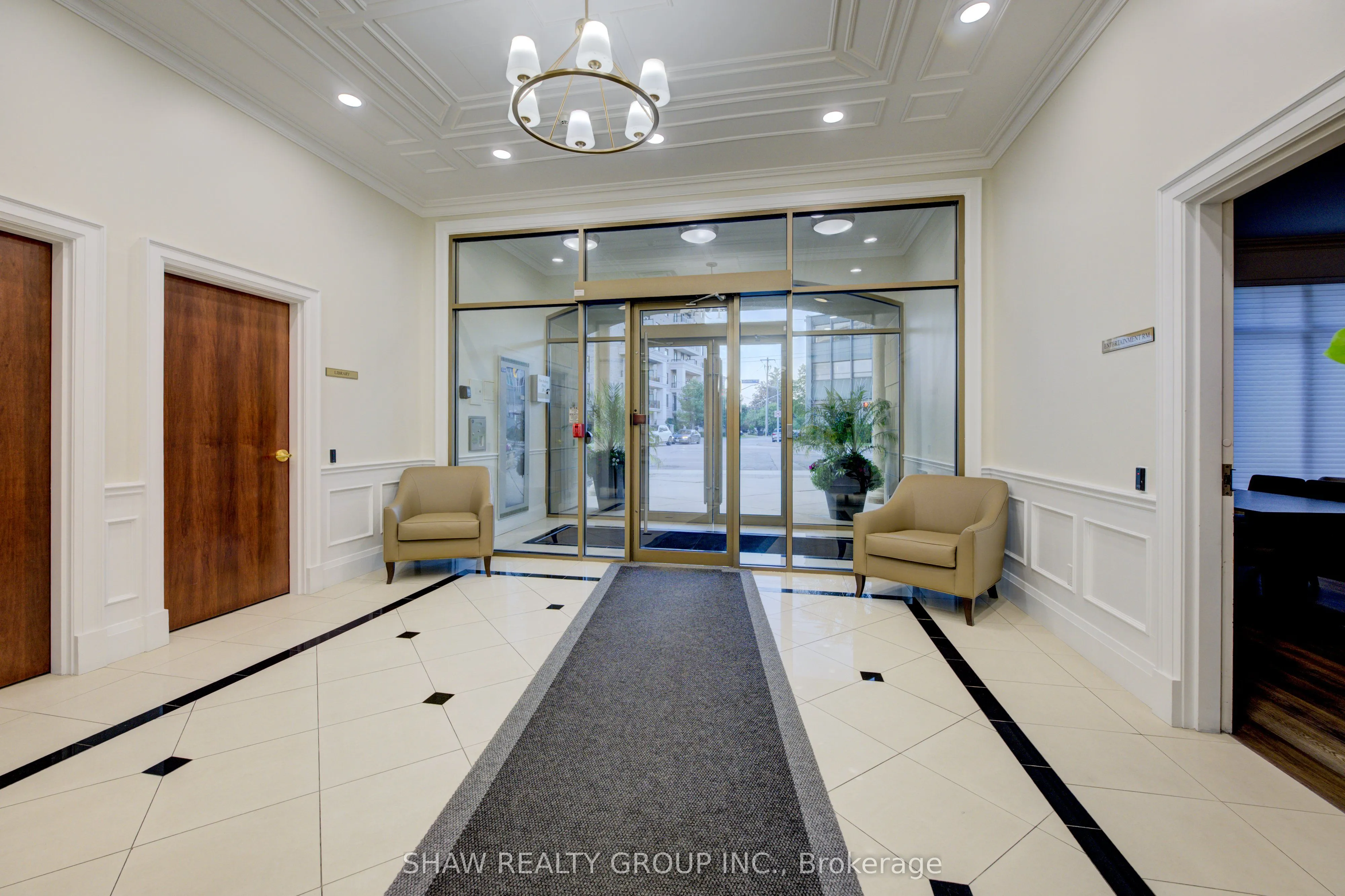 4196 Dundas Street W, #309
