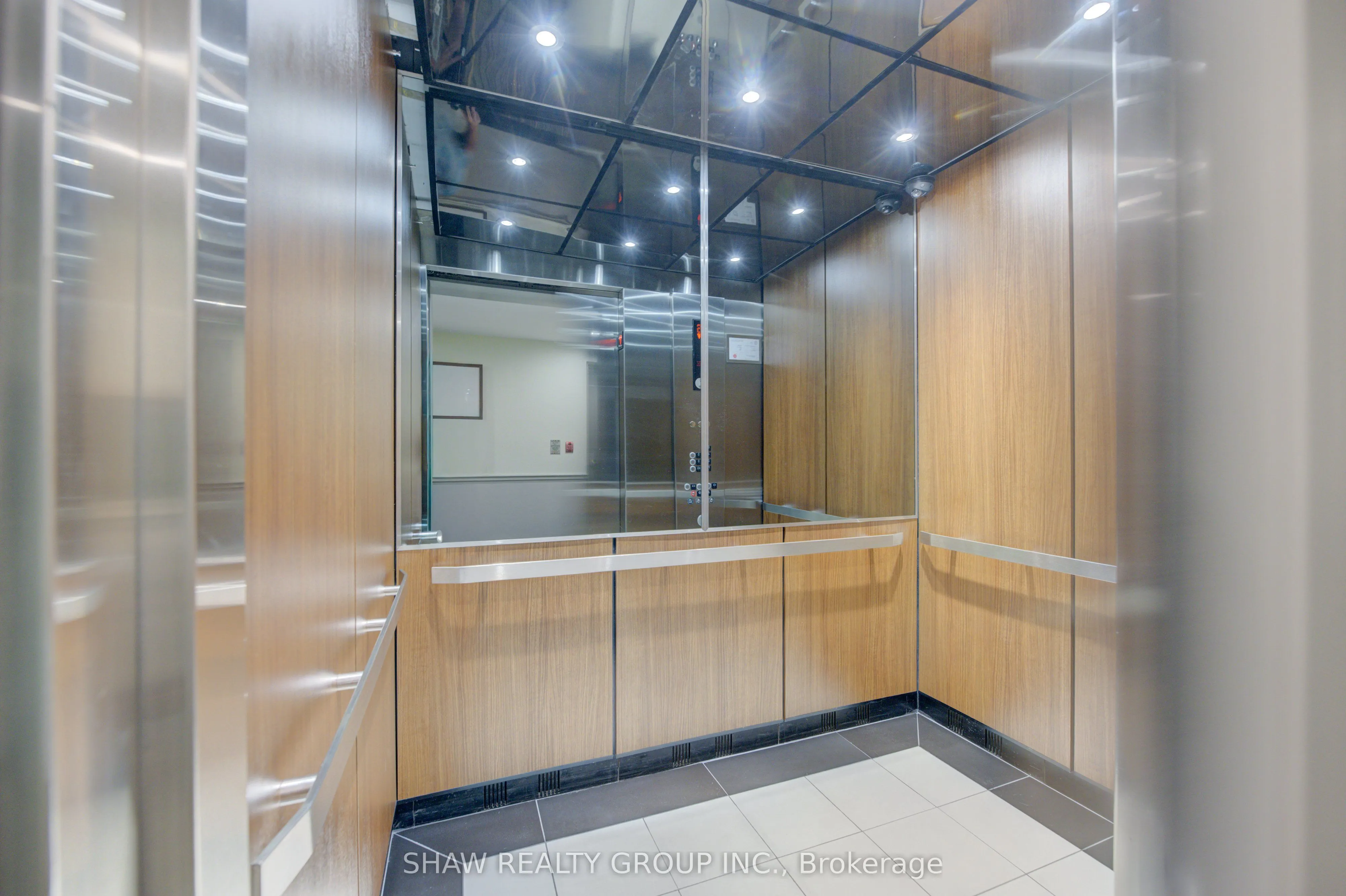 4196 Dundas Street W, #309