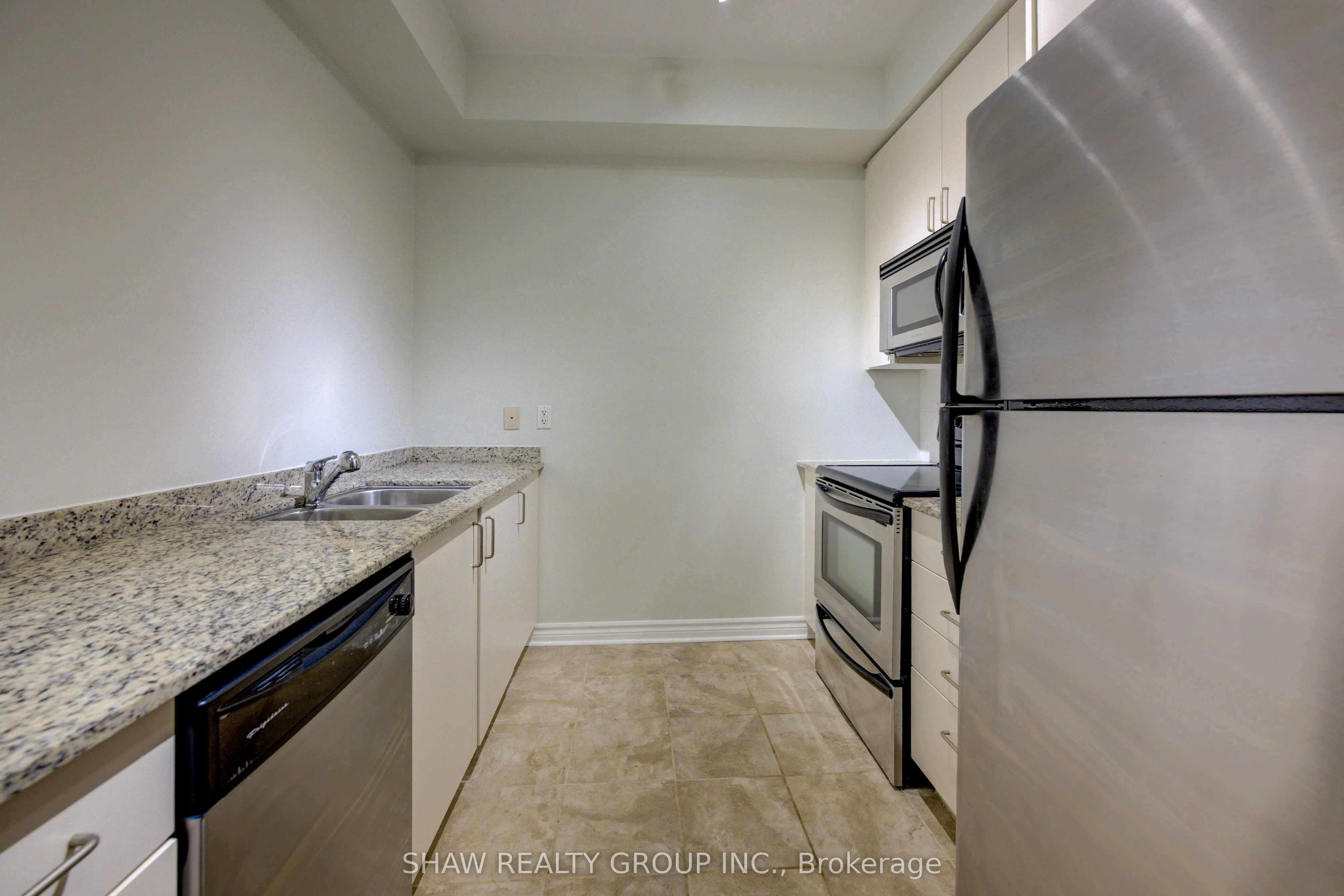 4196 Dundas Street W, #309