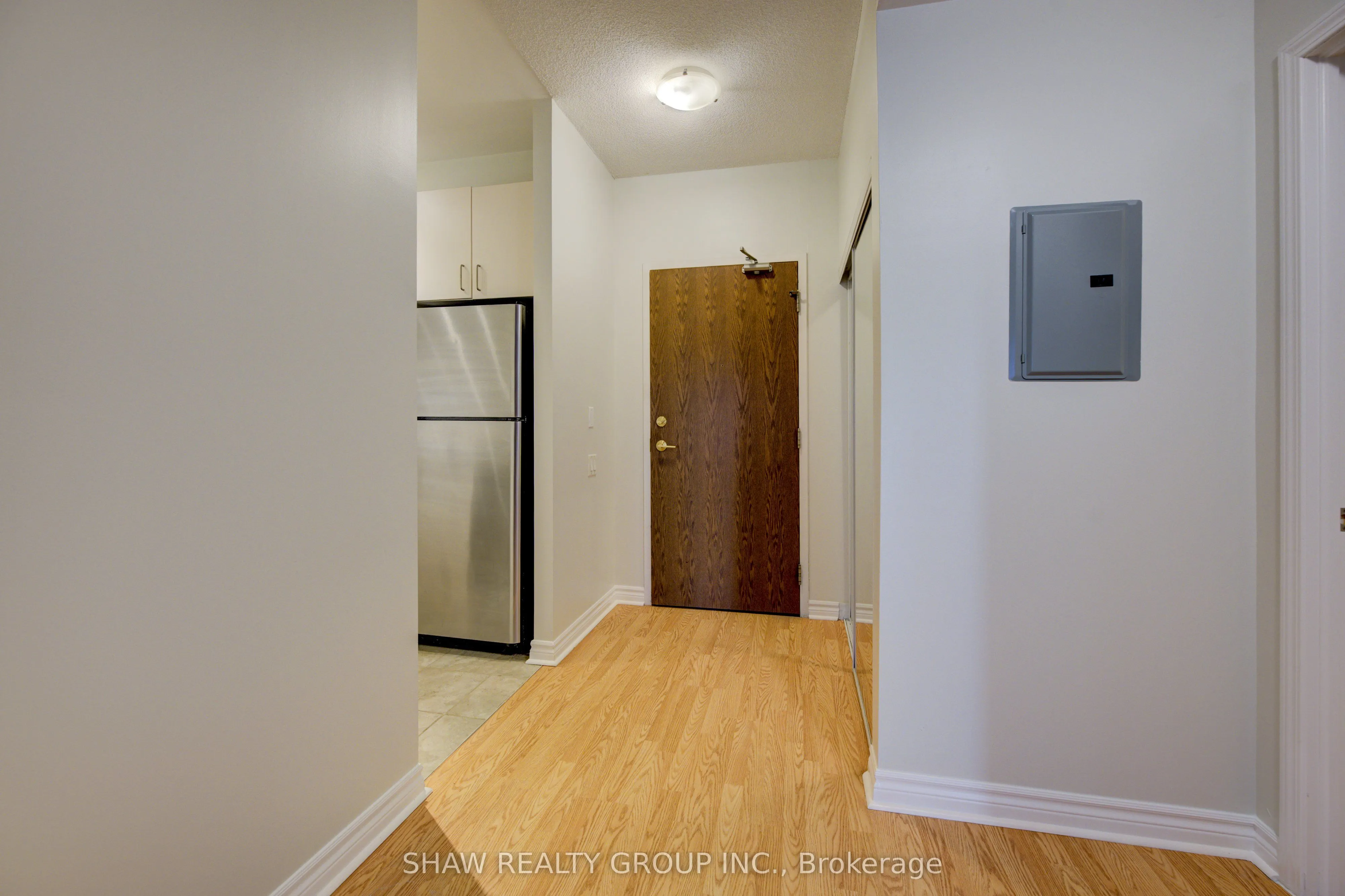 4196 Dundas Street W, #309