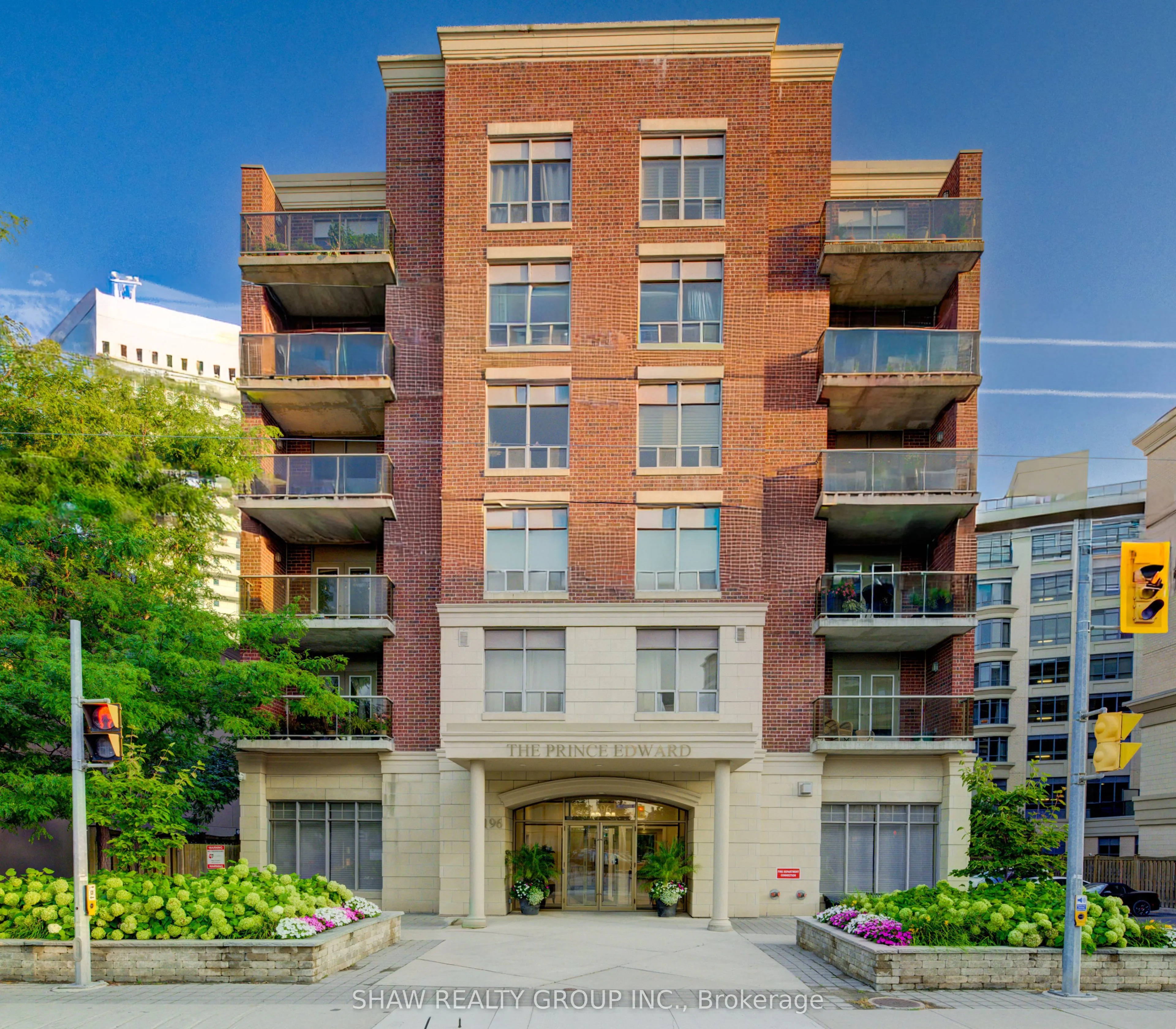 4196 Dundas Street W, #309