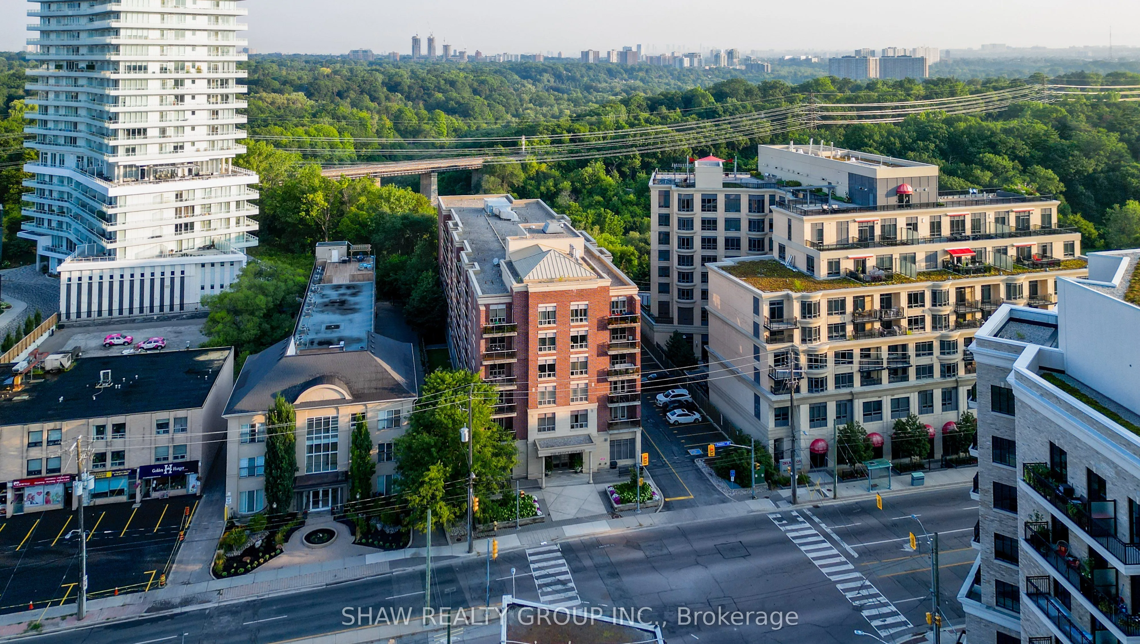 4196 Dundas Street W, #309