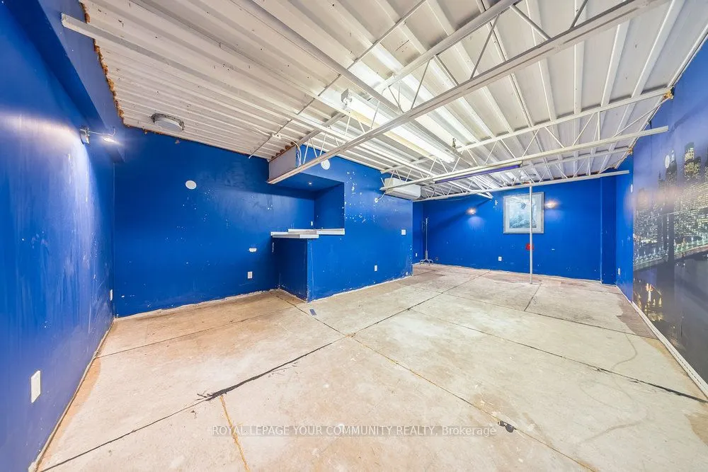 7171 Torbram Road, #C11