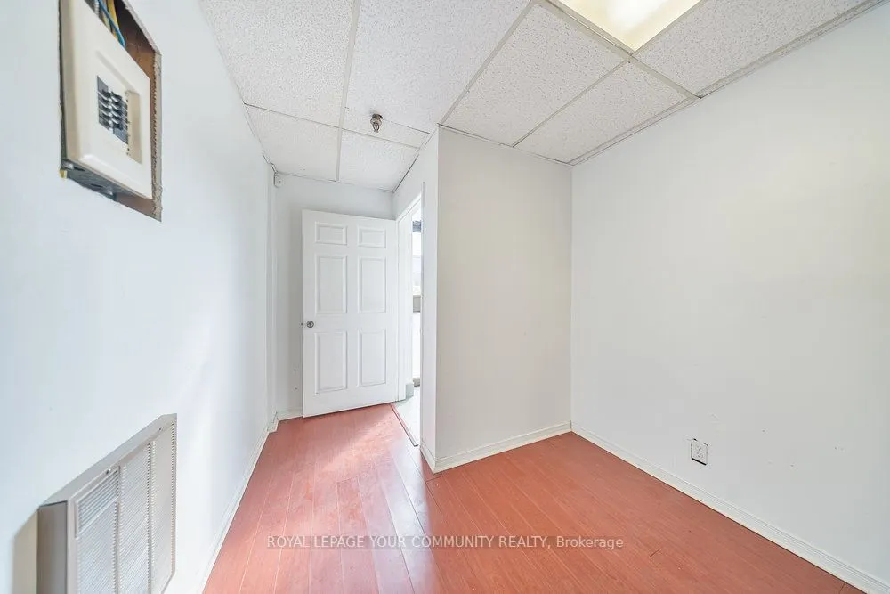 7171 Torbram Road, #C11