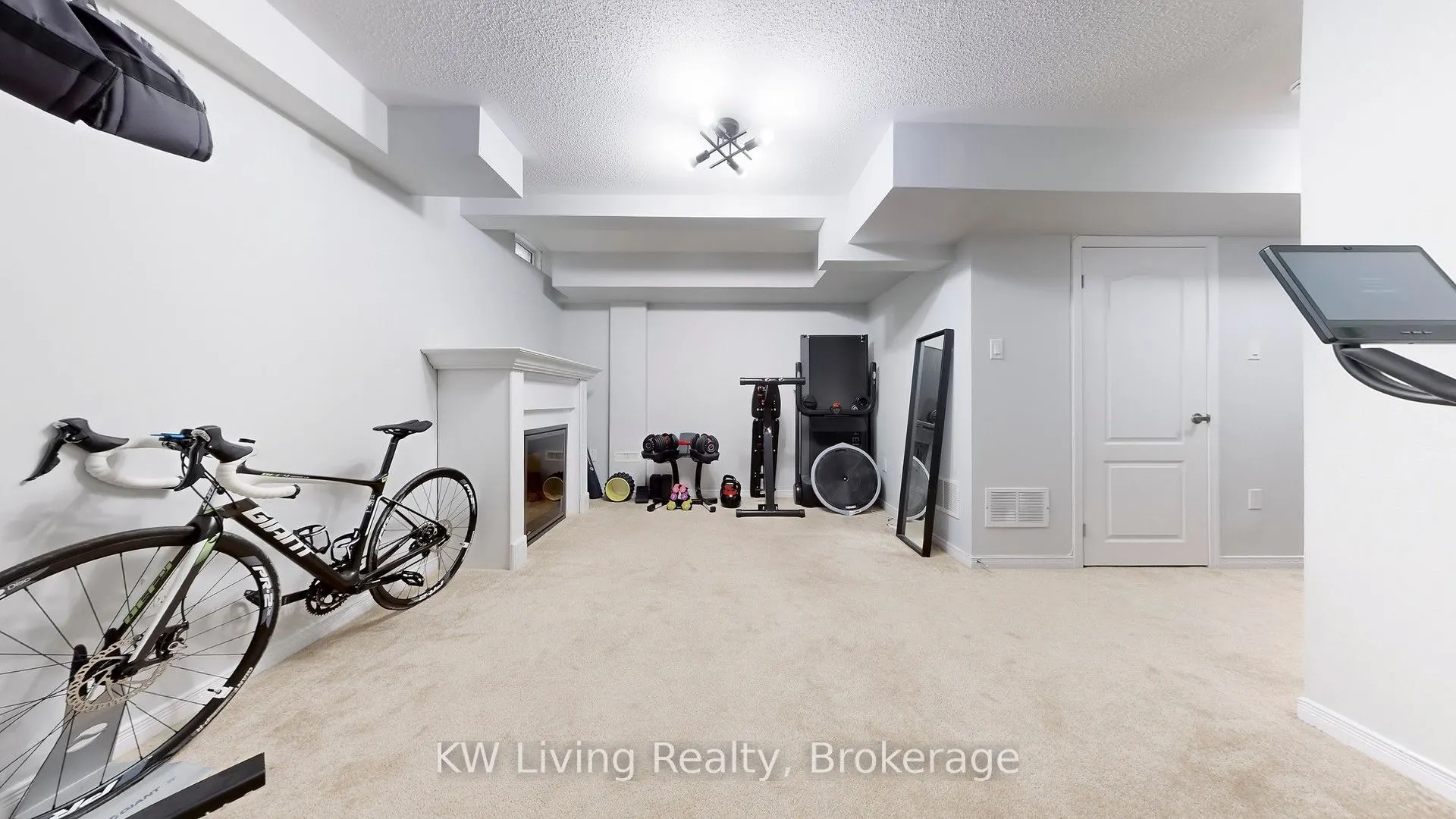 5172 Thornwood Drive