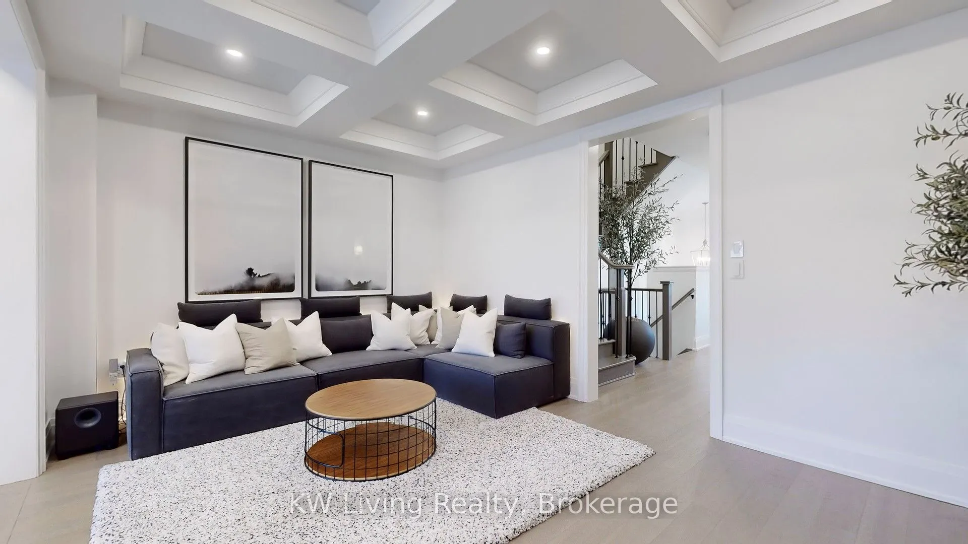 5172 Thornwood Drive